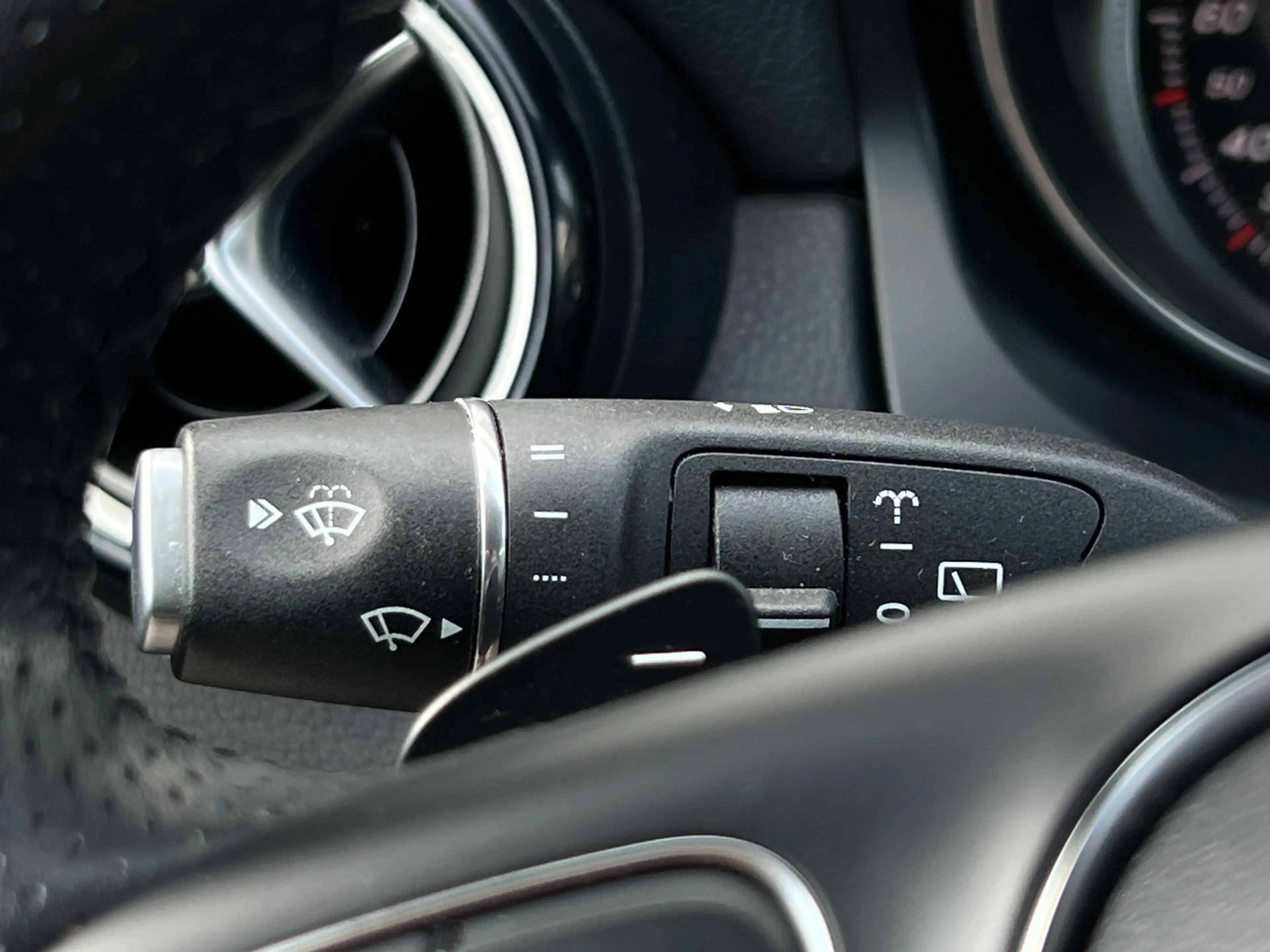 Mercedes-Benz CLA 200 Shooting Brake Prestige | AMG-Line | Leder | LED | — photo 12