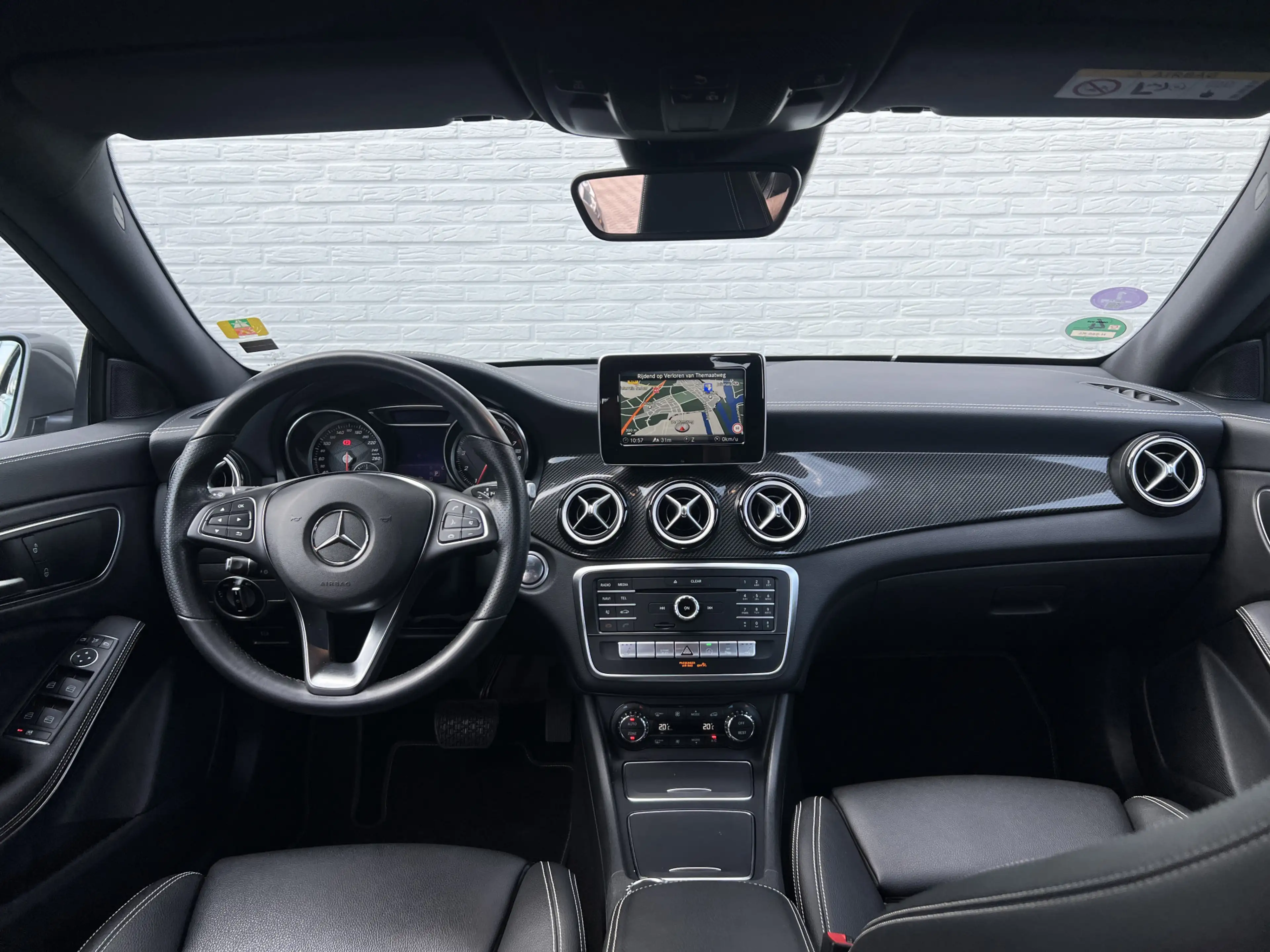 Mercedes-Benz CLA 200 Shooting Brake Prestige | AMG-Line | Leder | LED | — photo 17