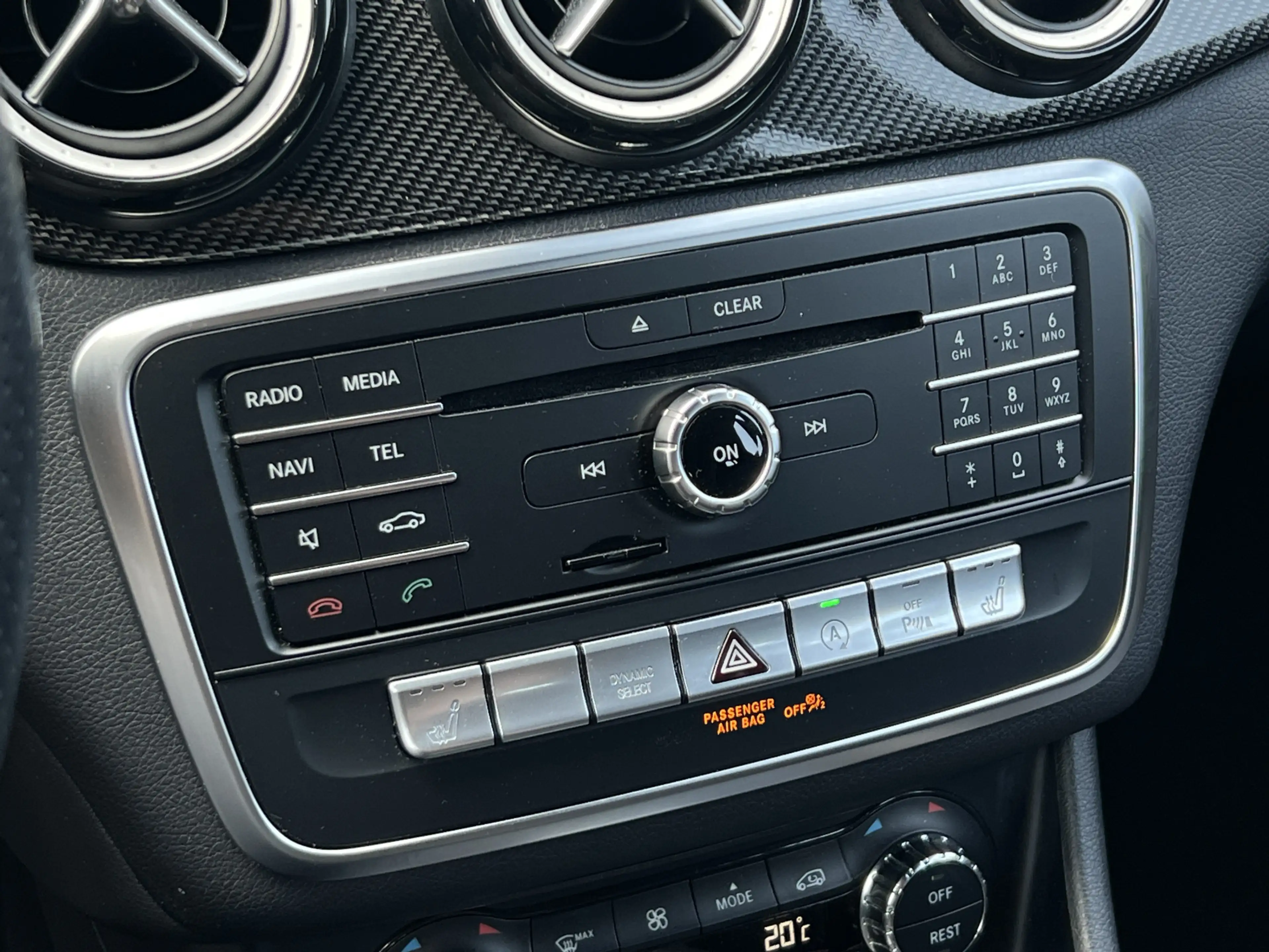 Mercedes-Benz CLA 200 Shooting Brake Prestige | AMG-Line | Leder | LED | — photo 21