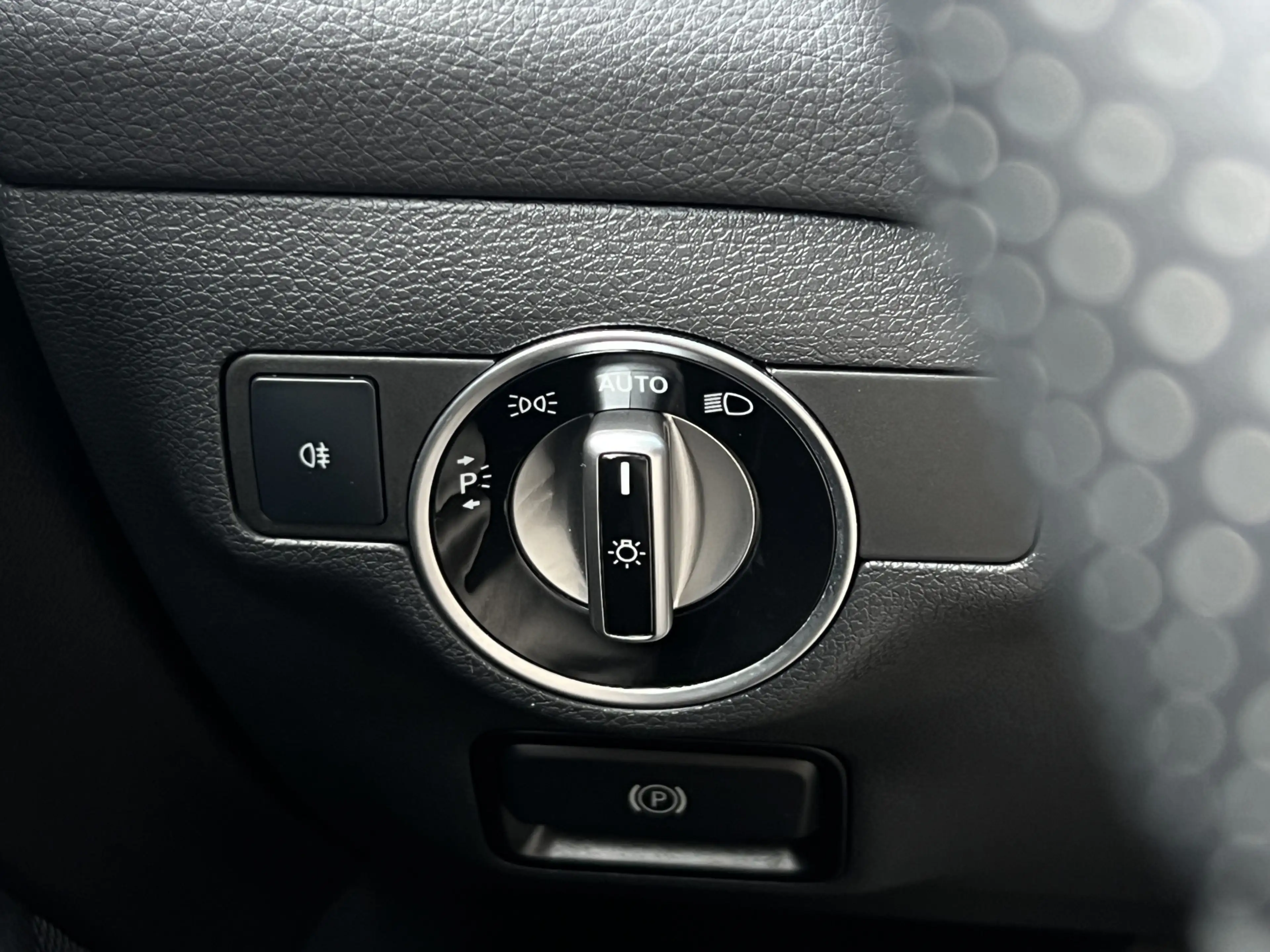 Mercedes-Benz CLA 200 Shooting Brake Prestige | AMG-Line | Leder | LED | — photo 9