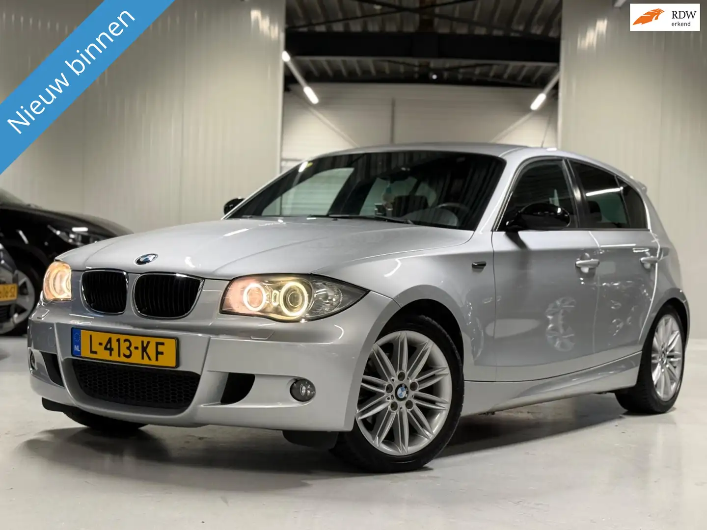 BMW 118 1-serie 118i 143PK M-pakket| Stoelverwarming!! Grau - 1