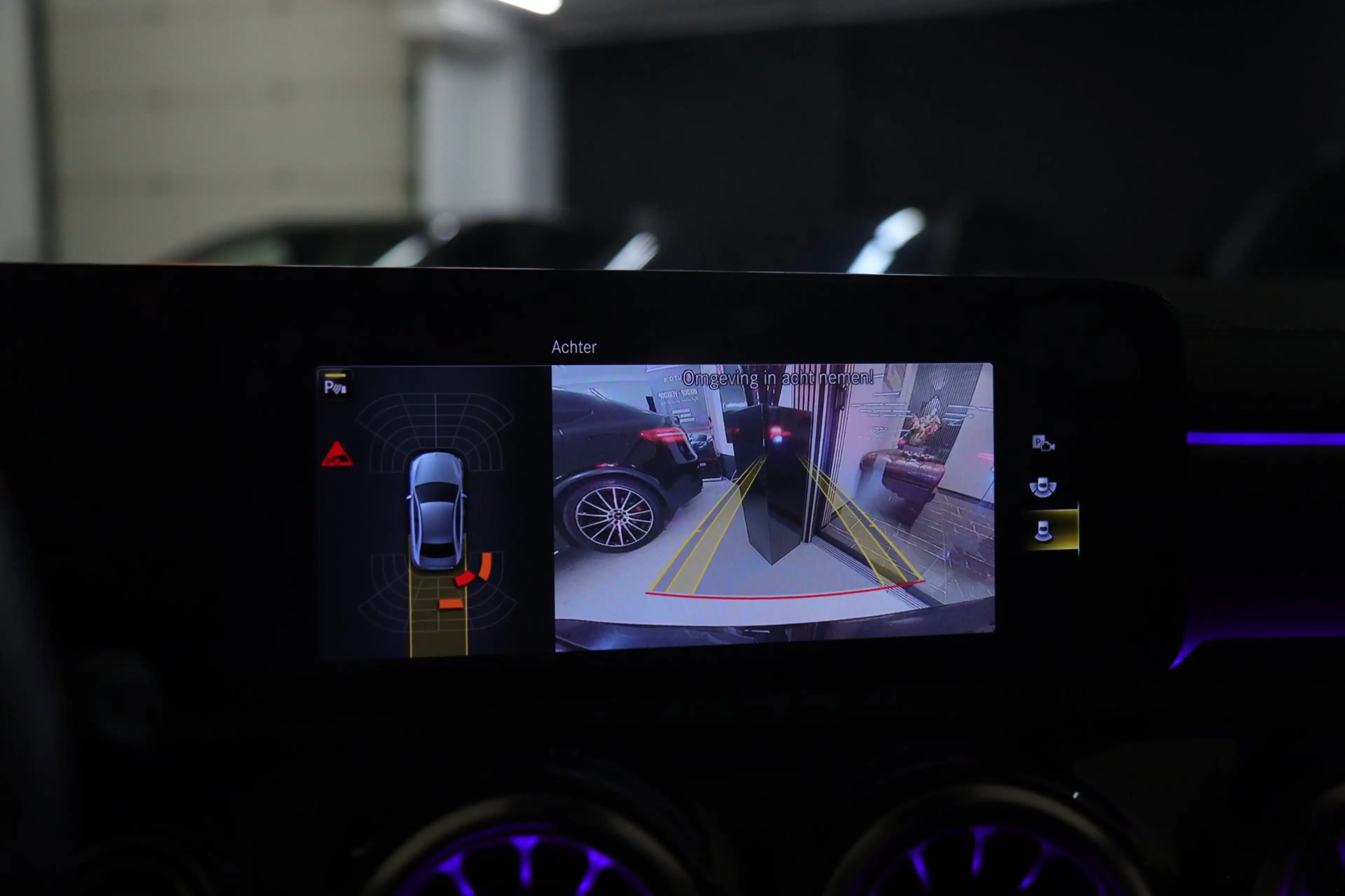 Mercedes-Benz A 250 e Premium Plus AMG NIGHT PAKKET PANO/BLACKSTYLE/CA — photo 42