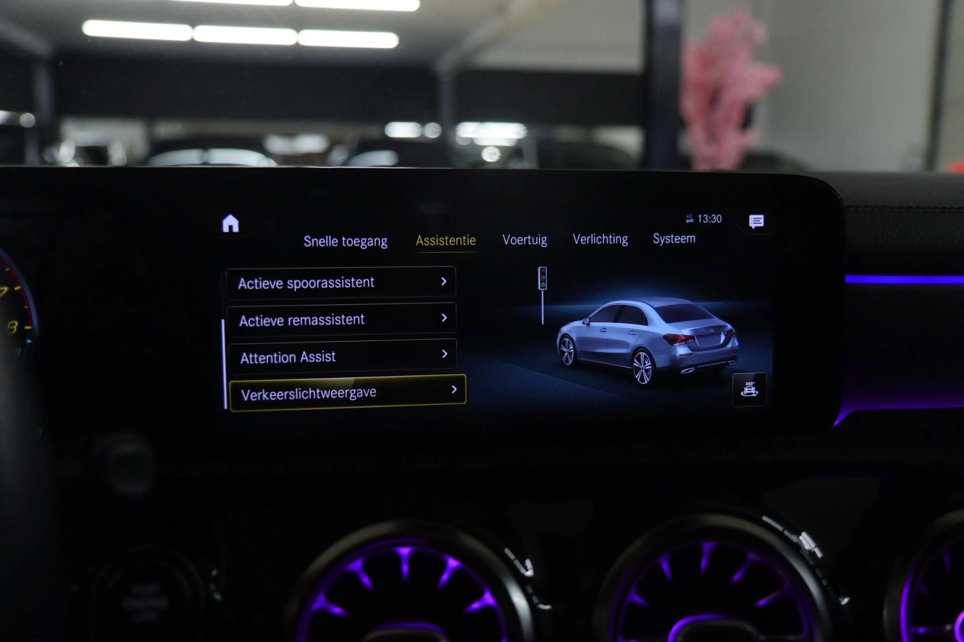 Mercedes-Benz A 250 e Premium Plus AMG NIGHT PAKKET PANO/BLACKSTYLE/CA — photo 46