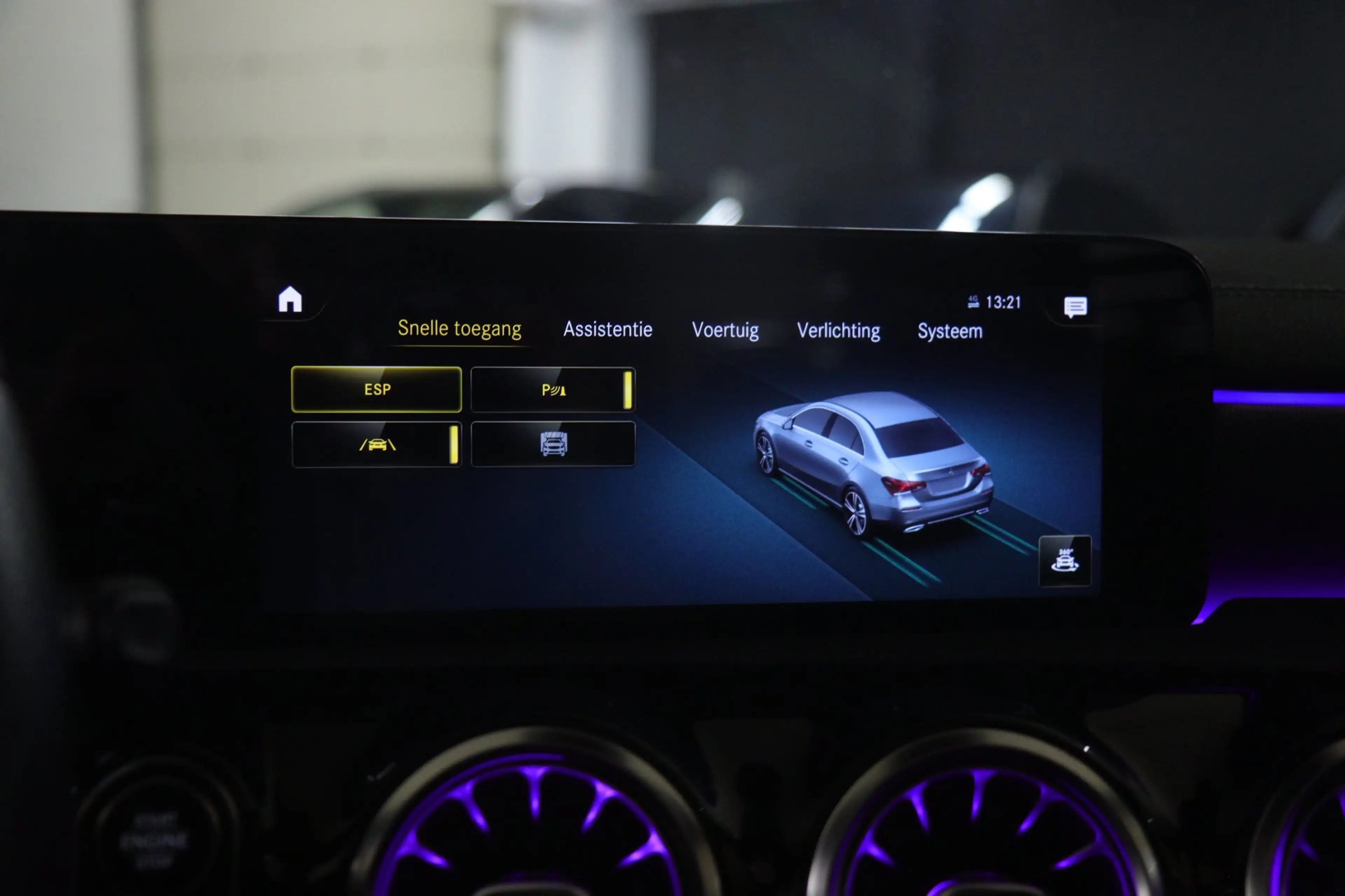 Mercedes-Benz A 250 e Premium Plus AMG NIGHT PAKKET PANO/BLACKSTYLE/CA — photo 40