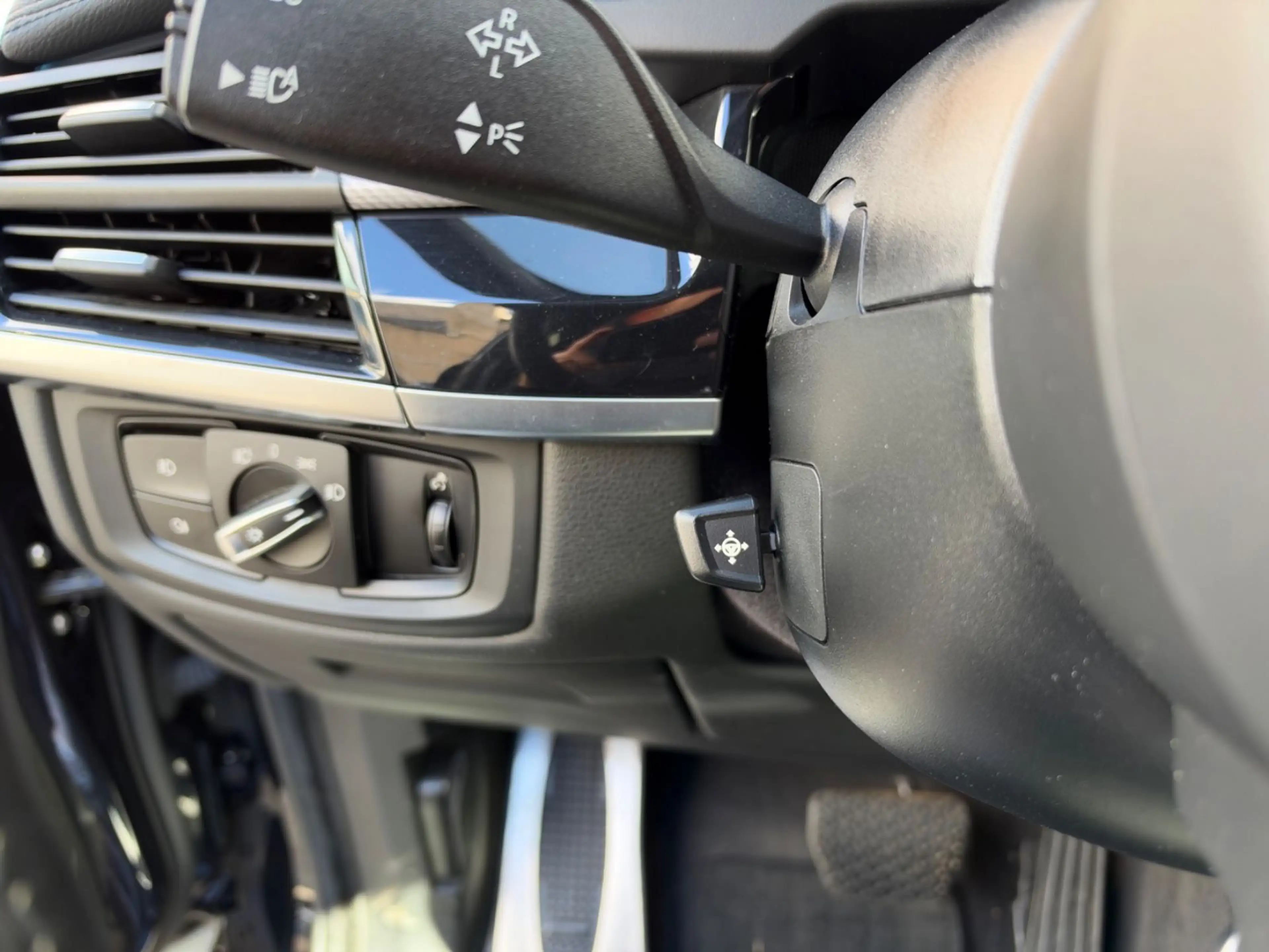 BMW X6 xDrive 40 d M-Paket*LED*Schiebed.*Memory*Head — photo 23