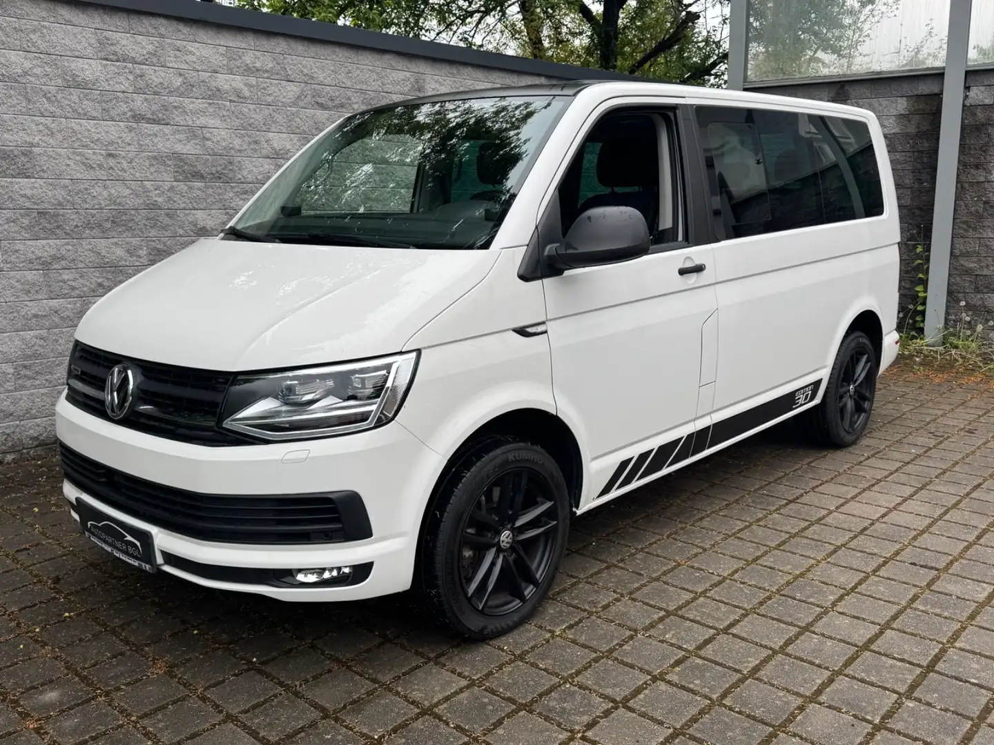 Volkswagen T6 Multivan 4Motion ACC/LED/Standh/Edit 30 Optik Bianco - 1