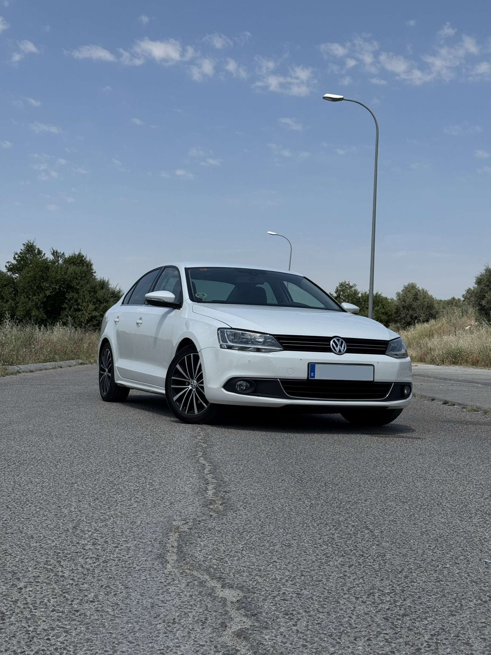 Volkswagen Jetta 2.0TDI Sport DSG - foto 1