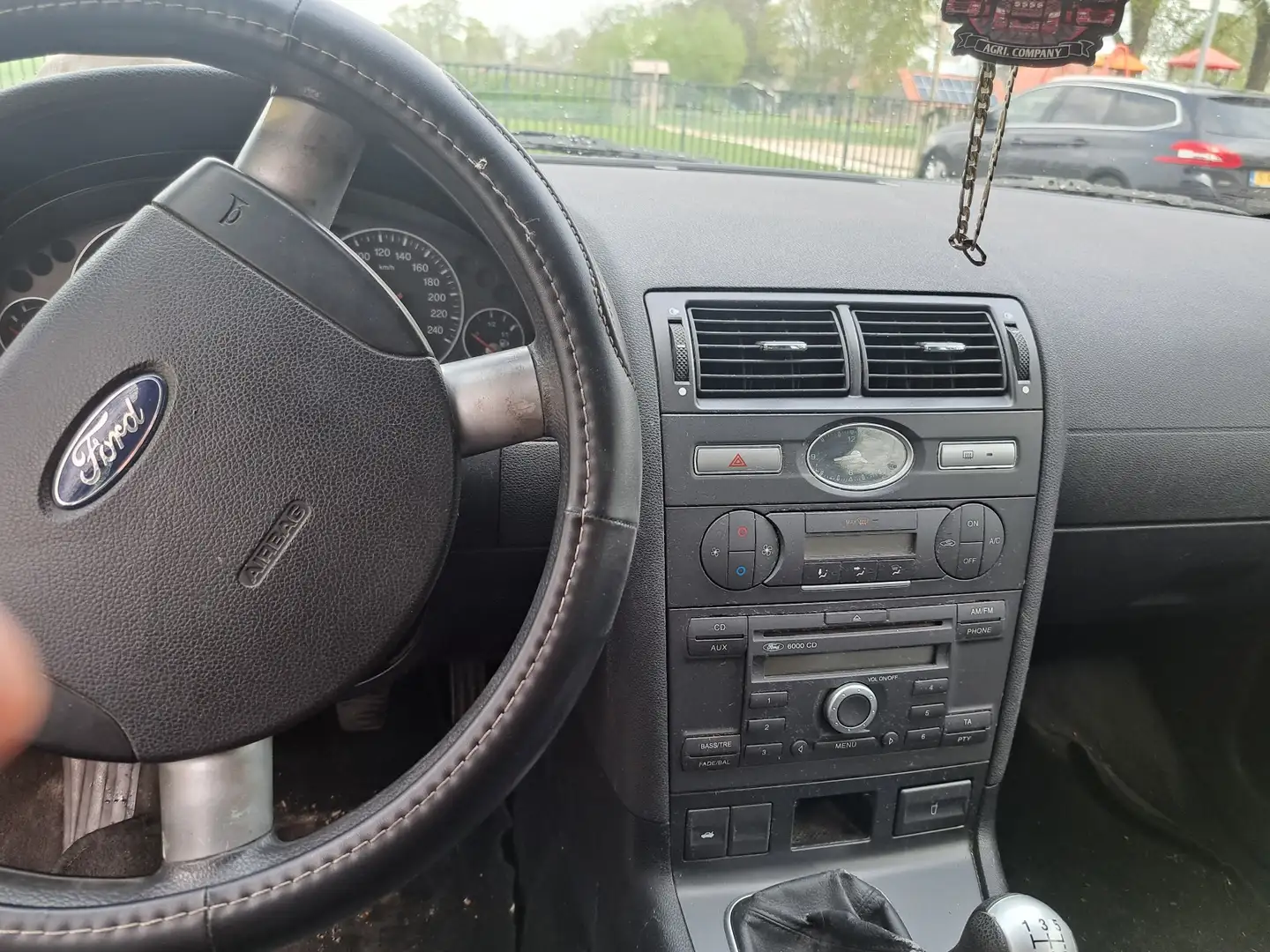 Ford Mondeo 1.8 Turnier Trend - 2