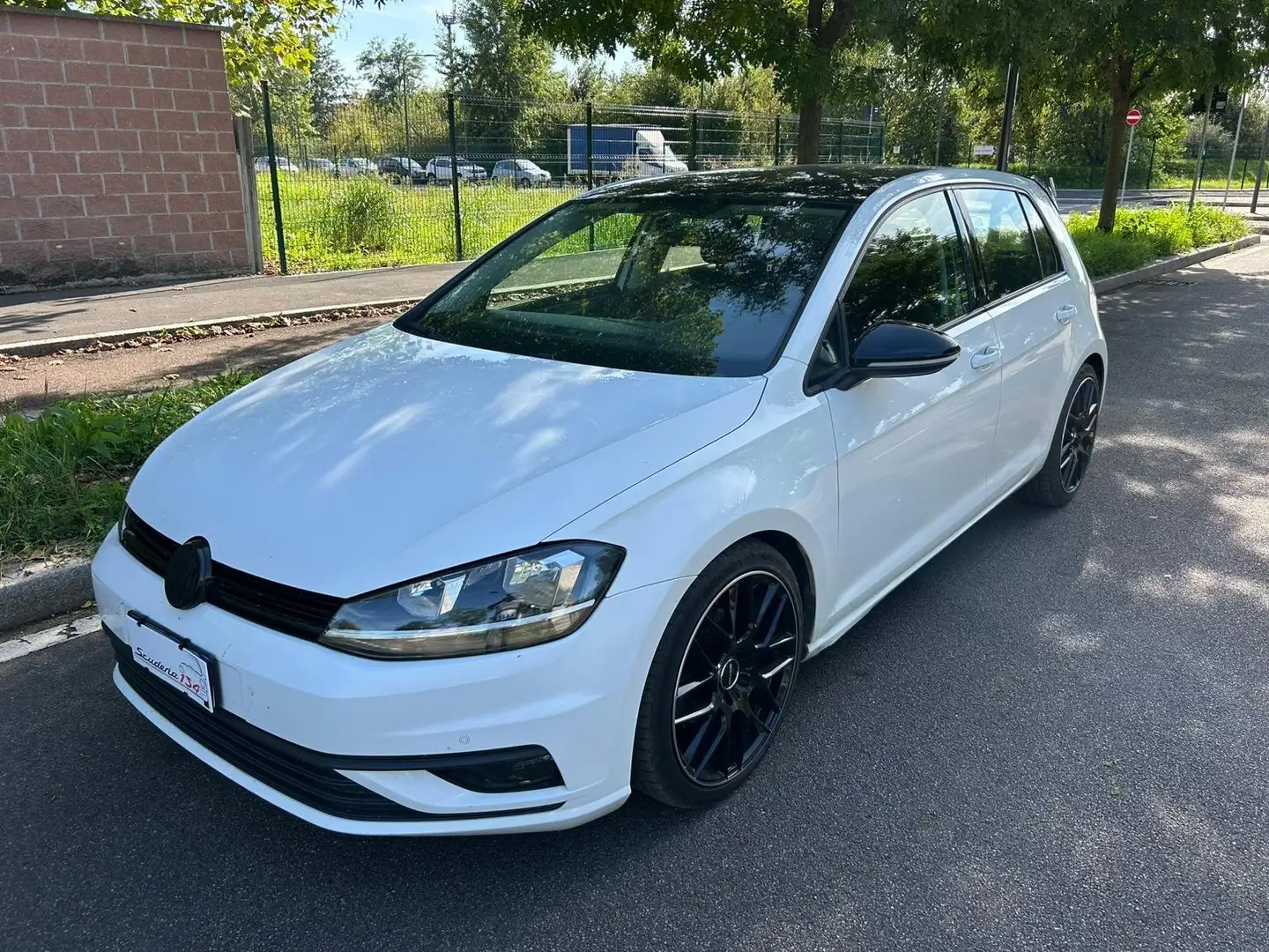 Volkswagen Golf Golf 5p 1.6 tdi Comfortline OK NEOPATENTATI Blanc - 1