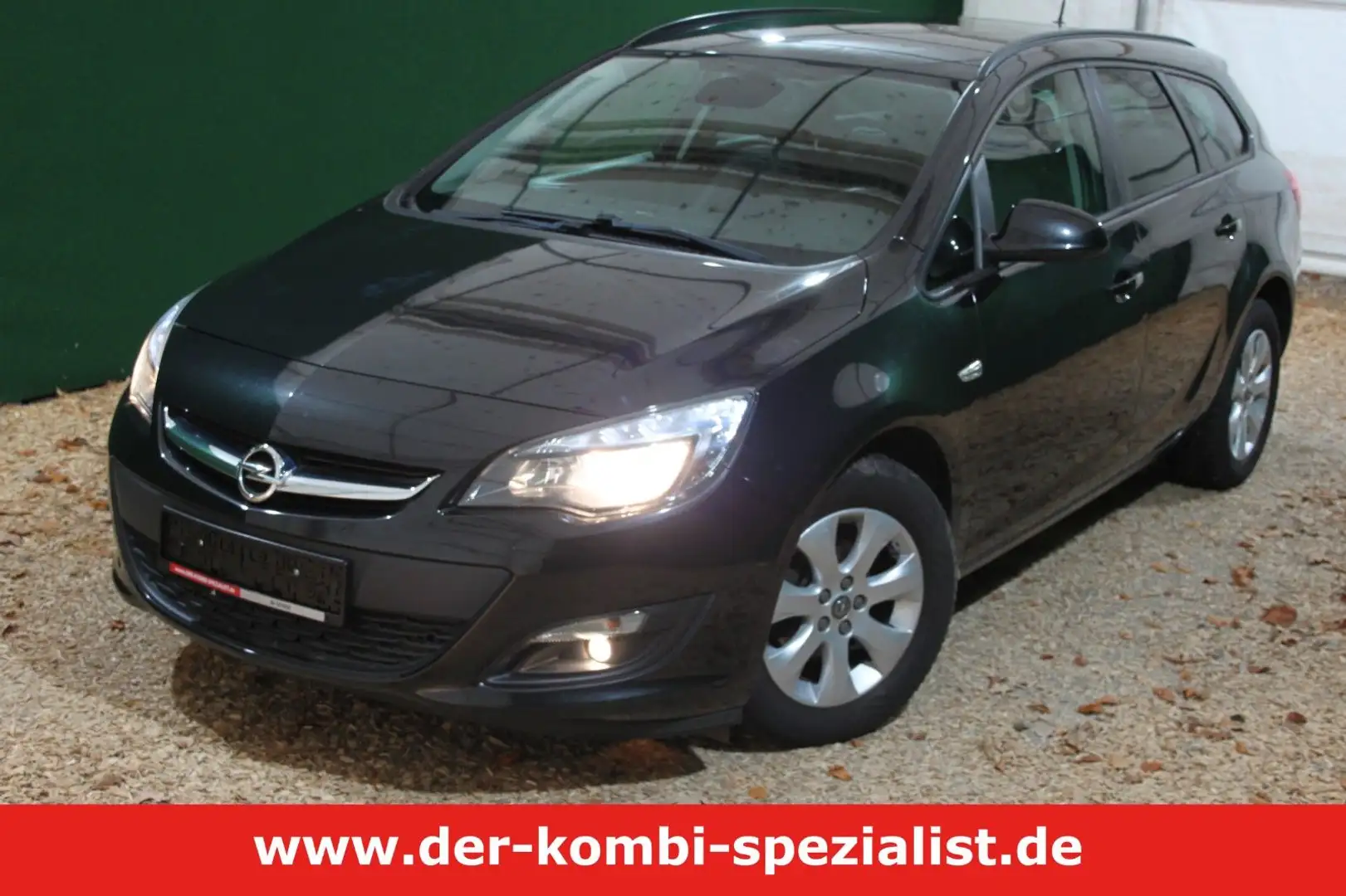 Opel Astra Sports Tourer 1.4/ Teilleder/ SHZ/ PDC Schwarz - 1