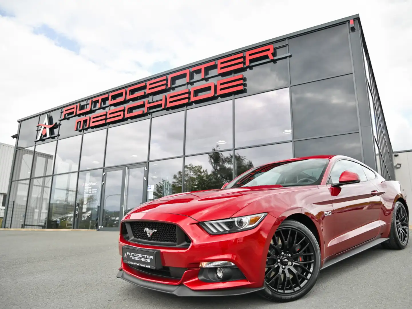 Ford Mustang Coupe 5.0 V8 Aut. GT erst 16.002 km !!* Rot - 1