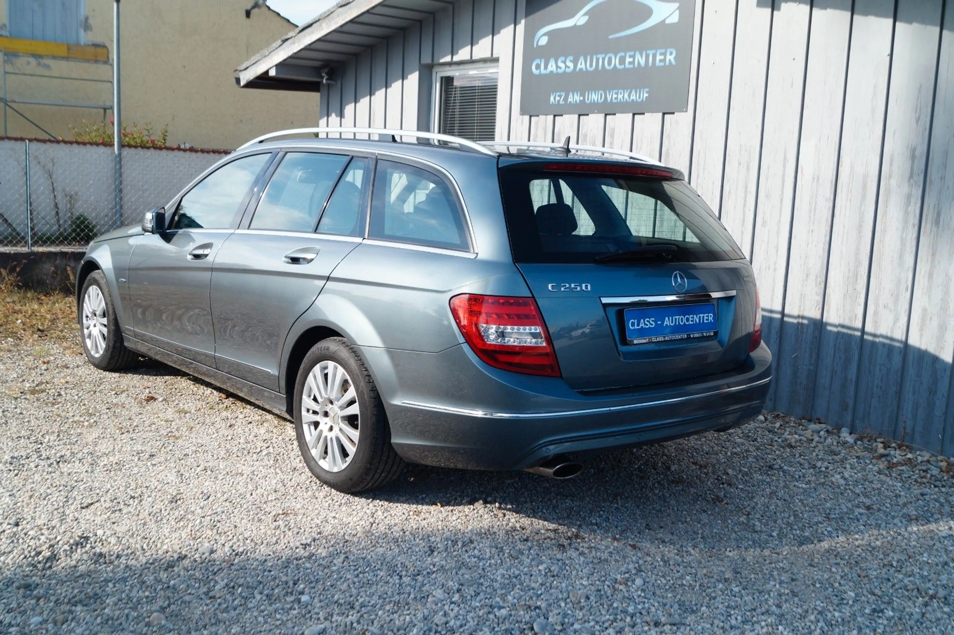Mercedes-Benz C 250 CGI BlueEfficiency|Autom.|AHK|NAVI| — photo 8