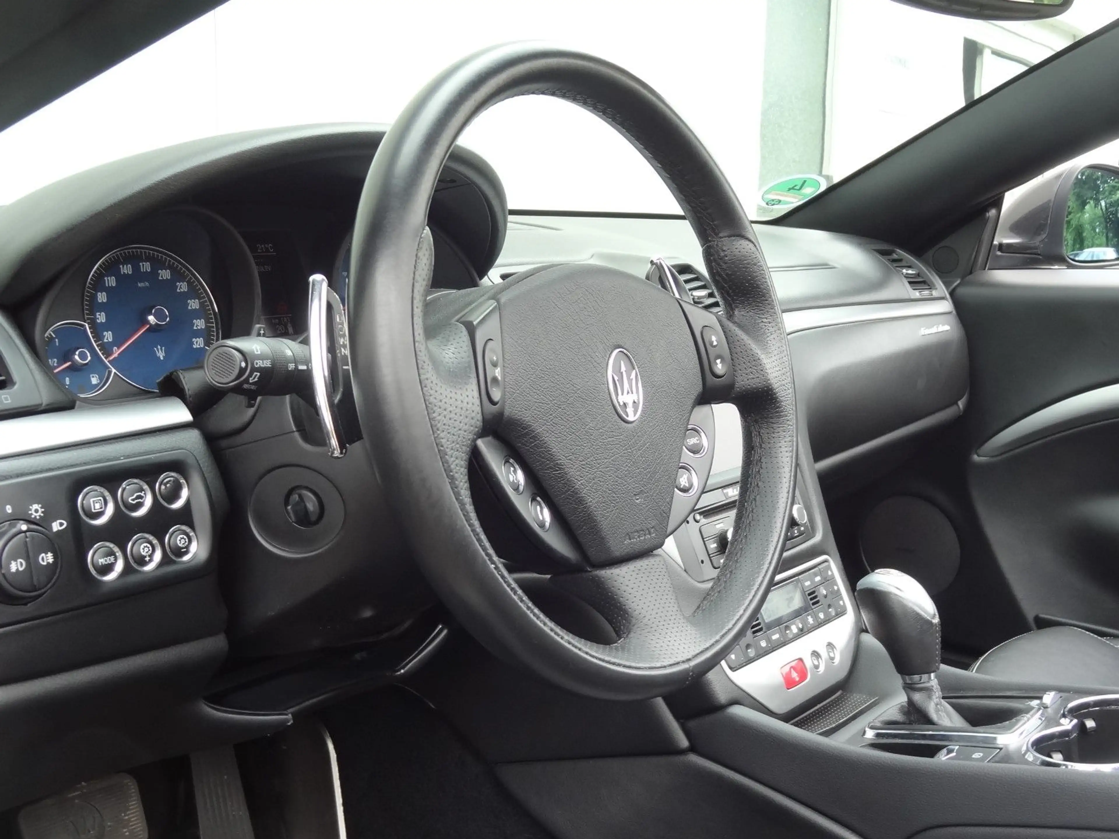 Maserati GranCabrio /Leder/Navi/Xenon/ — photo 11