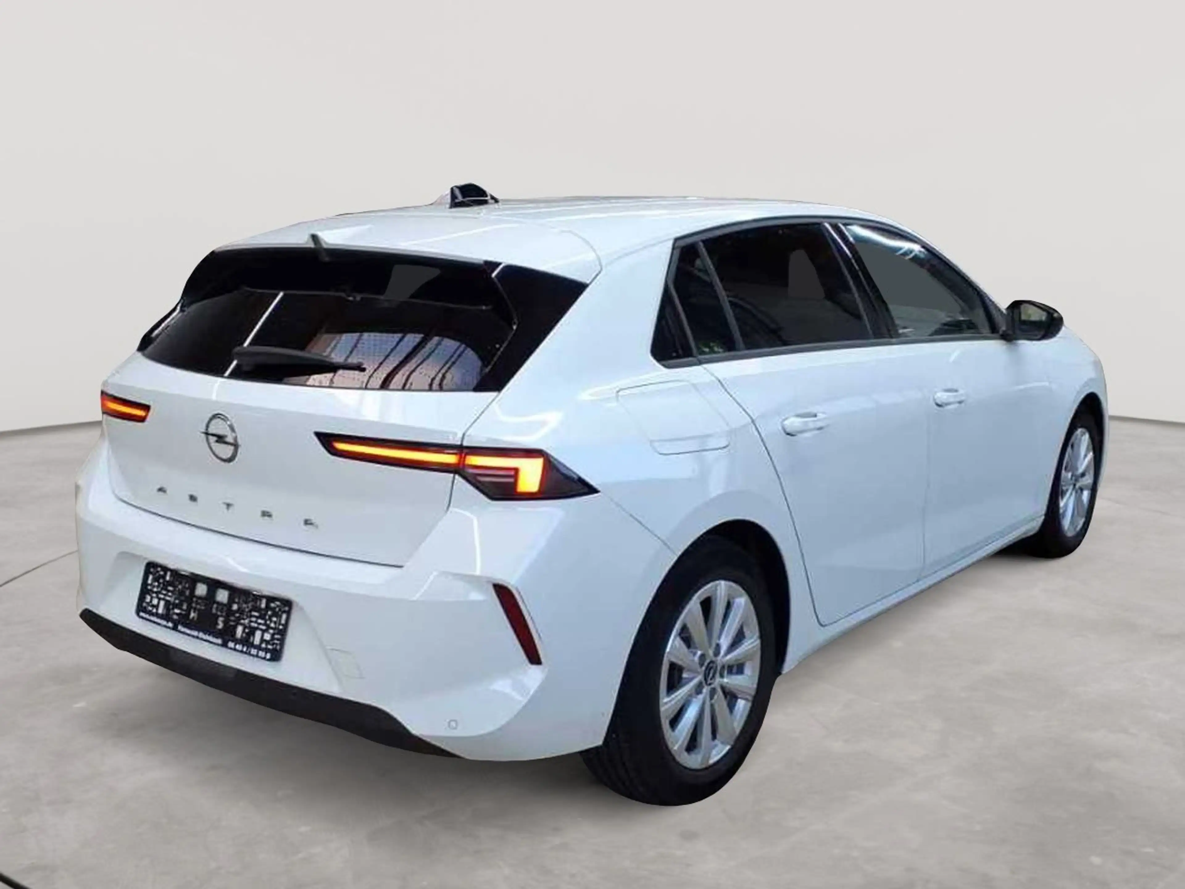 Opel Astra Astra 1.2 Turbo Business Edition Navi — photo 4