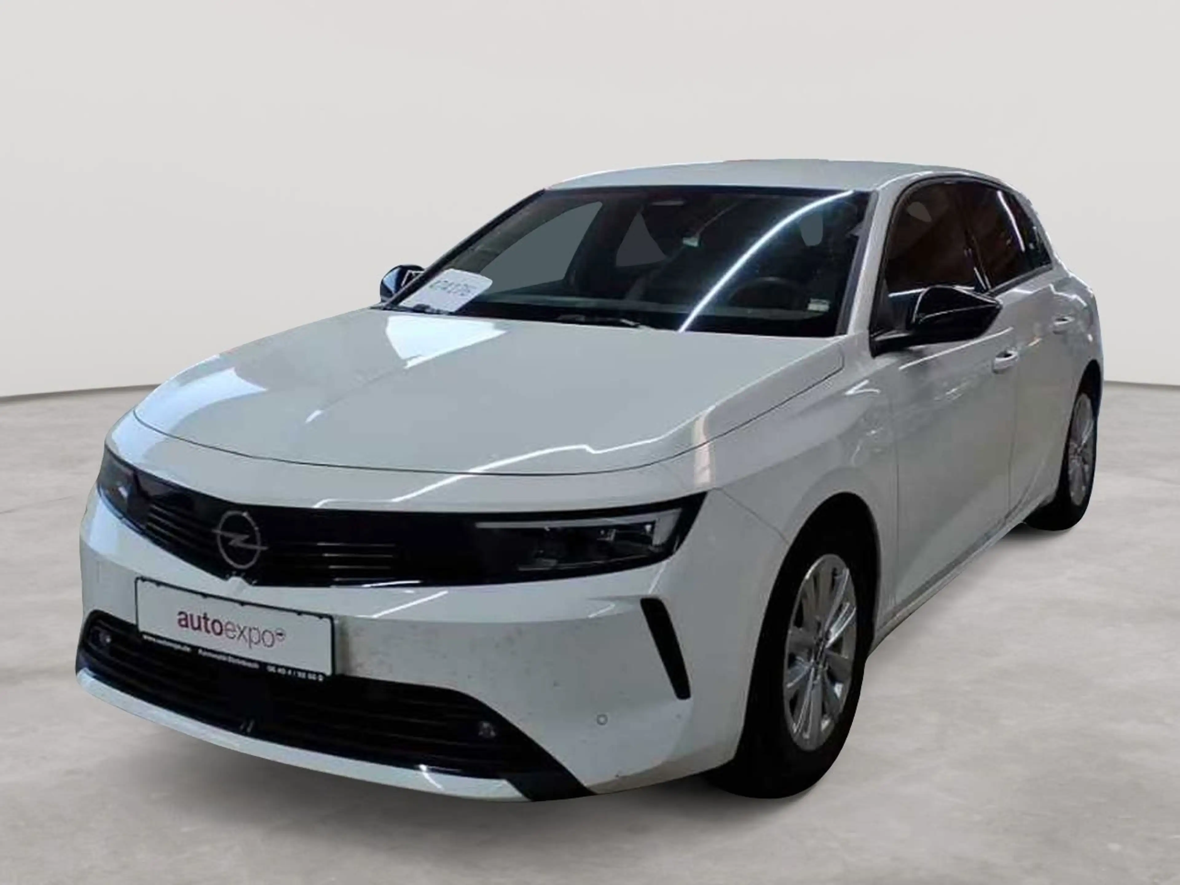 Opel Astra Astra 1.2 Turbo Business Edition Navi — photo 2
