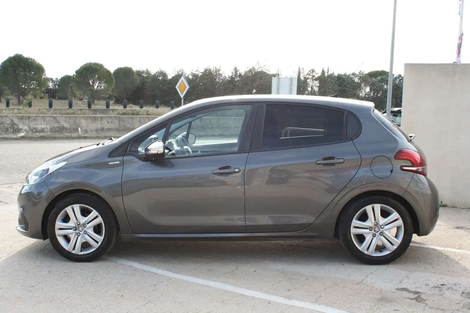 Peugeot 208 1.2 PURETECH 82CH STYLE 5P Gris - 2