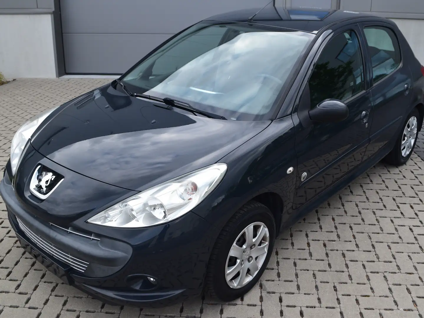 Peugeot 206 206+ 1.1i Generation Gris - 1