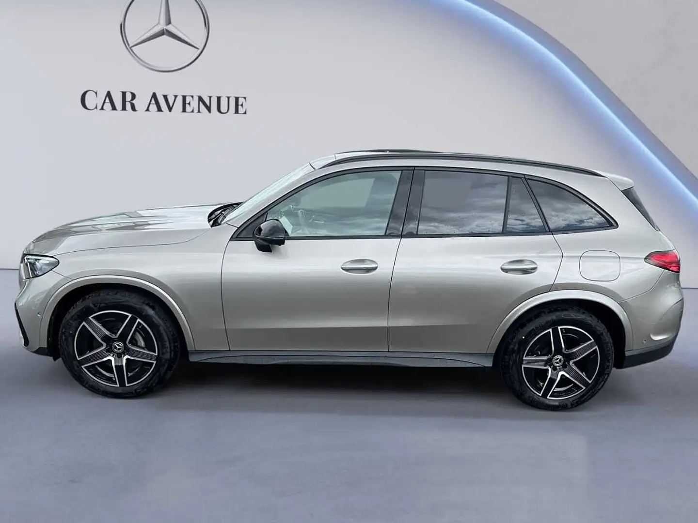 Mercedes-Benz GLC 300 de 4MATIC AMG Line Argento - 2