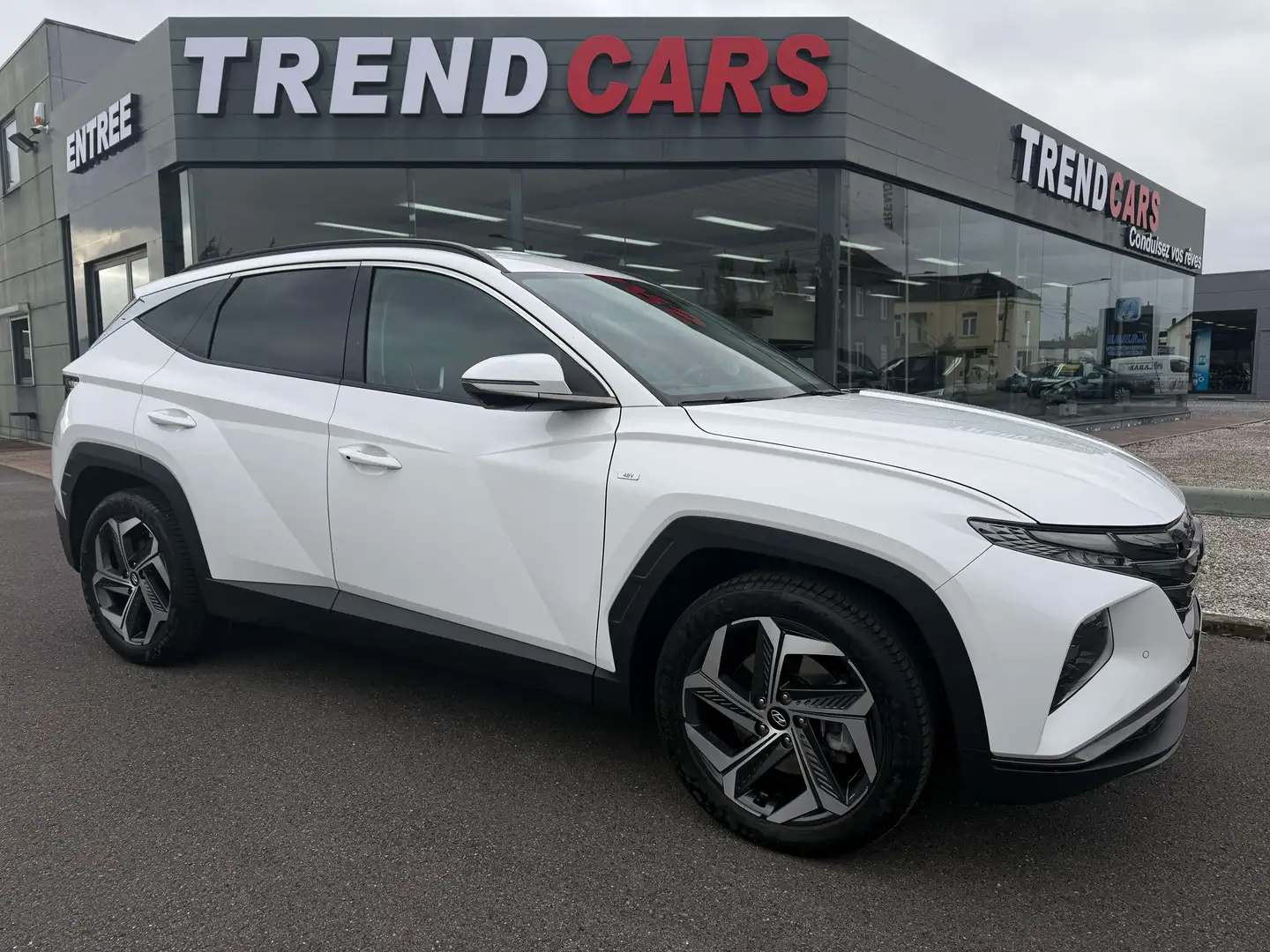 Hyundai TUCSON SHINE 1.6 AUT LED AMBI CARPL CAM360 KEYL GAR.03/29 Blanc - 2