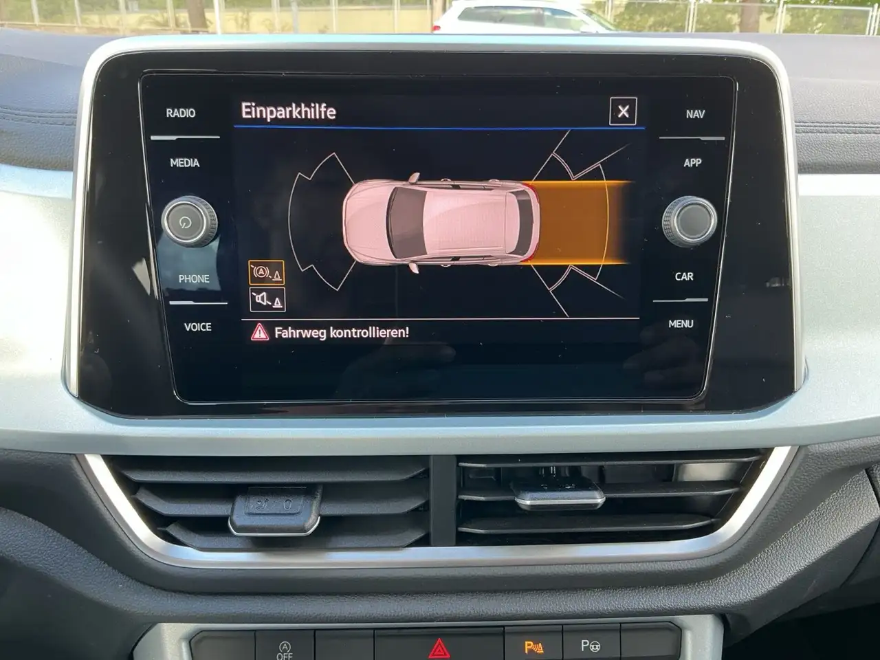 Volkswagen T-Roc 1.0 TSI GOAL LED+NAVI+ACC+SHZ+DAB+APP+17Z., миниатюра 18