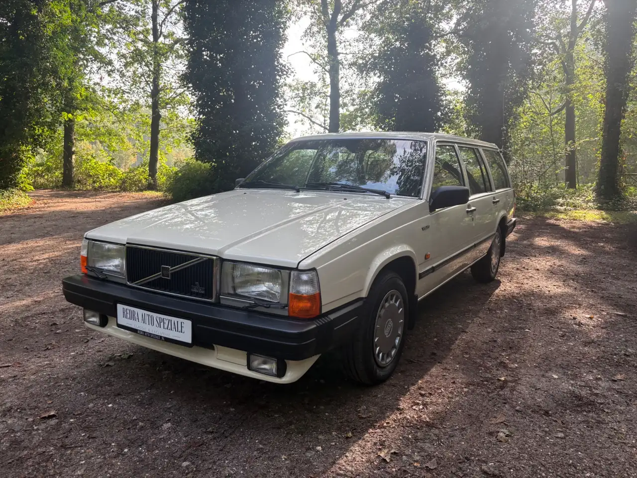 VOLVO 745-883 GI Slechts 54.000 km in perfecte sta, foto 4