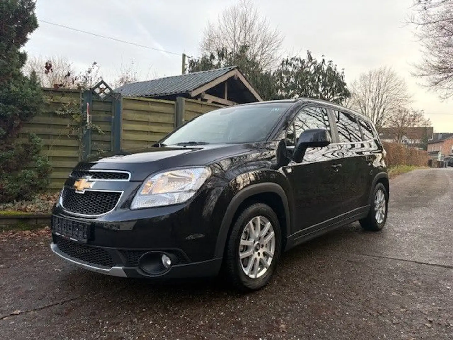Chevrolet Orlando LTZ 1.Hand, erst 52000KM Schwarz - 1