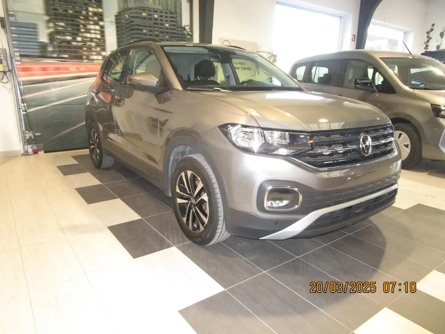 Volkswagen T-Cross 1.0 TSI United OPF Grau - 2