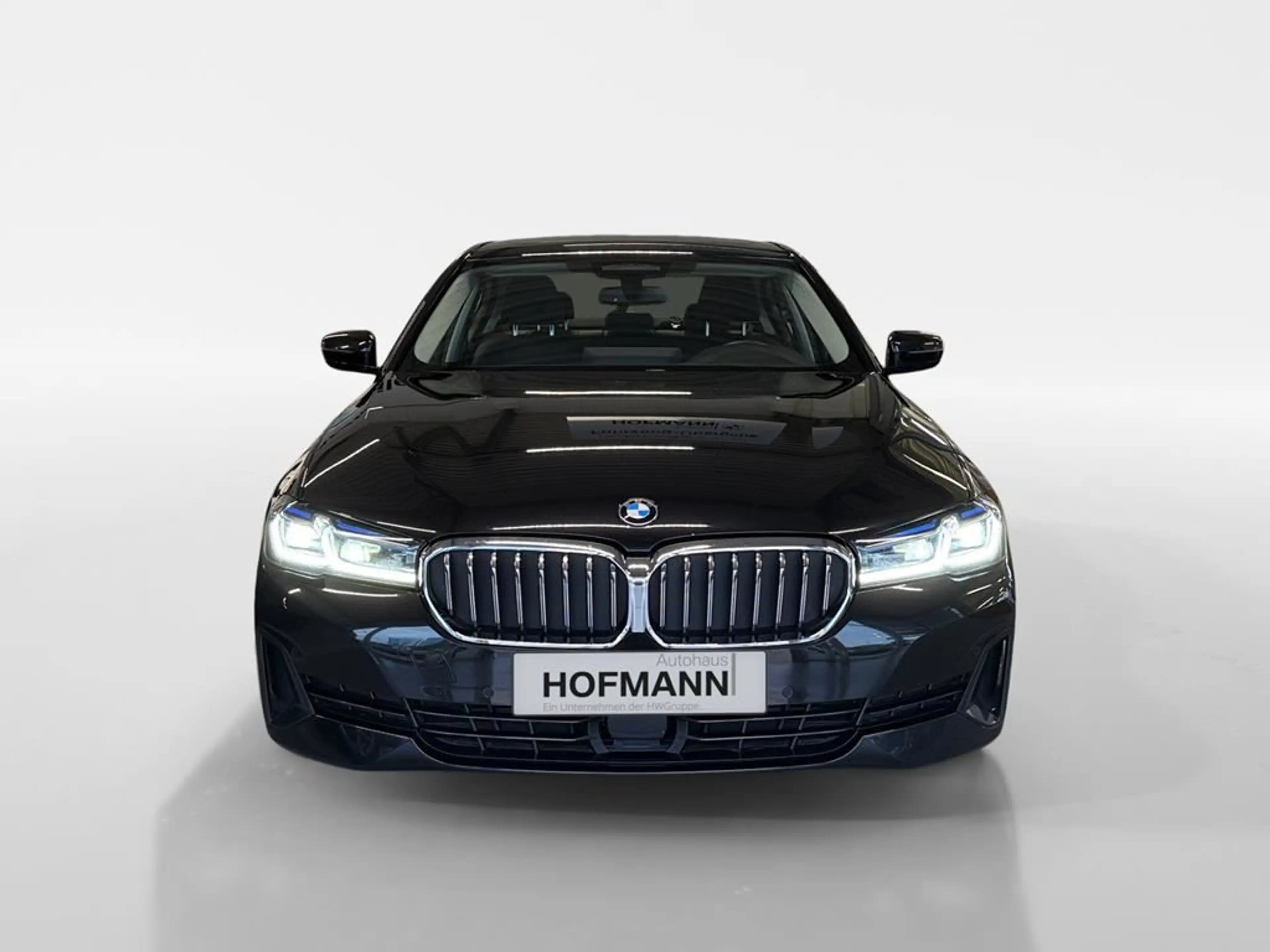BMW 540 Luxury Line — photo 2