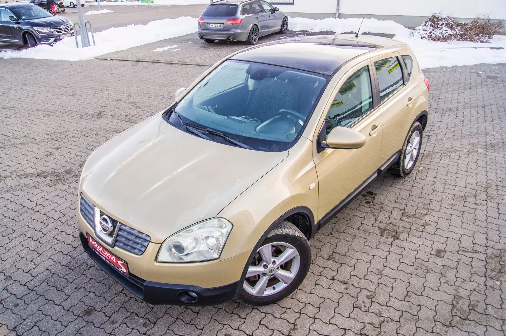 Nissan Qashqai 1.6 Acenta+1Hand+Panorama+TUV+NR Jaune - 1