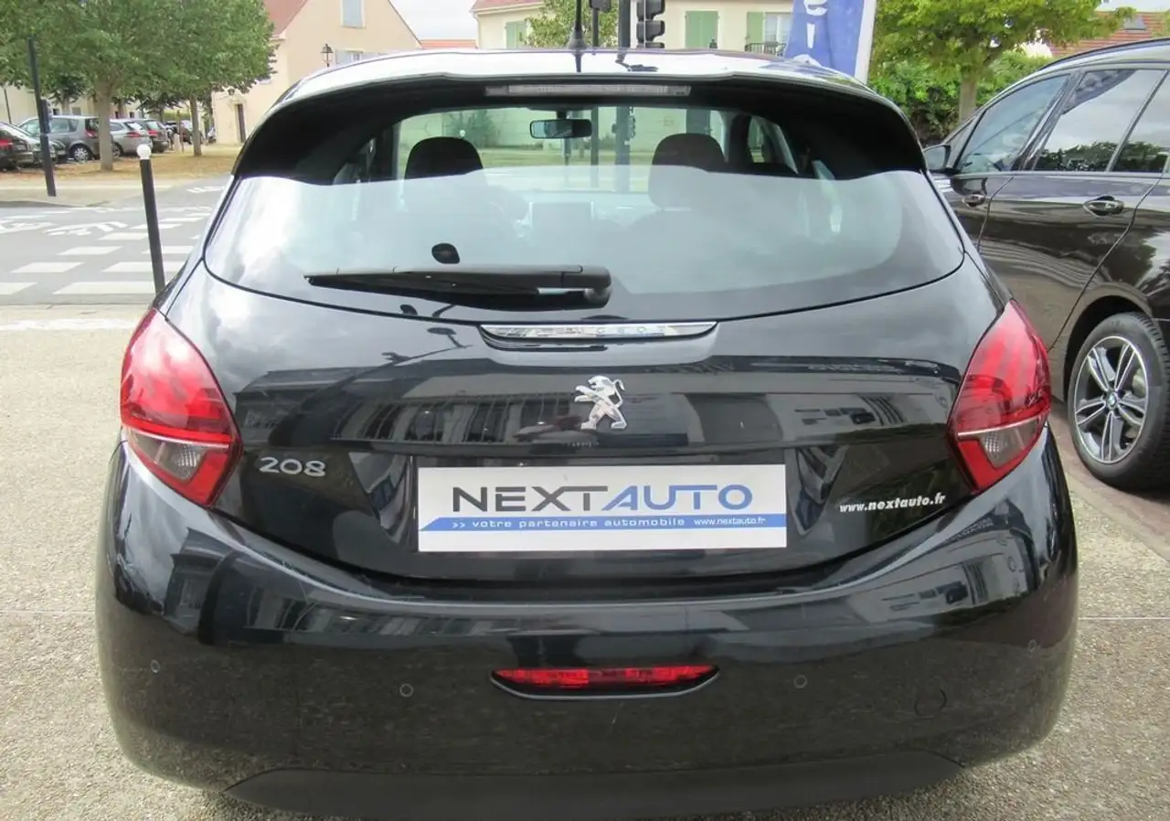 Peugeot 208 208 — photo 8