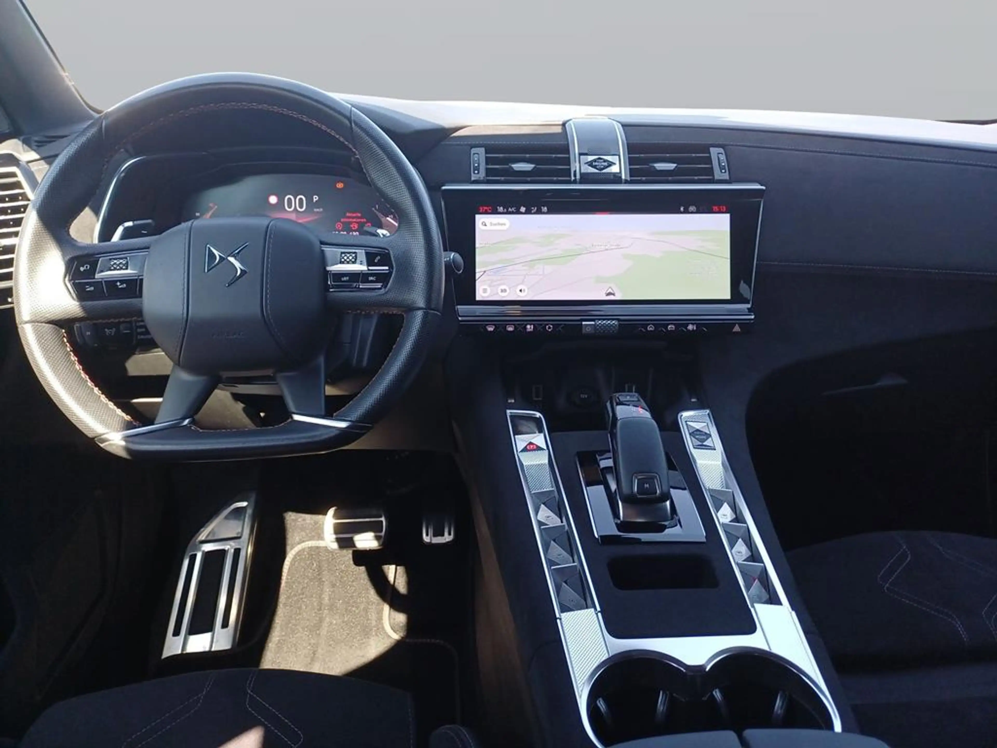 DS Automobiles DS 7 Performance Line + — photo 10