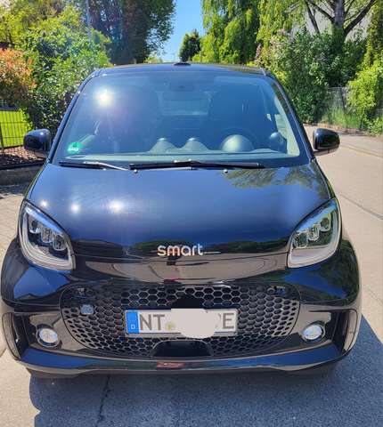 Imagine smart forTwo smart fortwo cabrio EQ