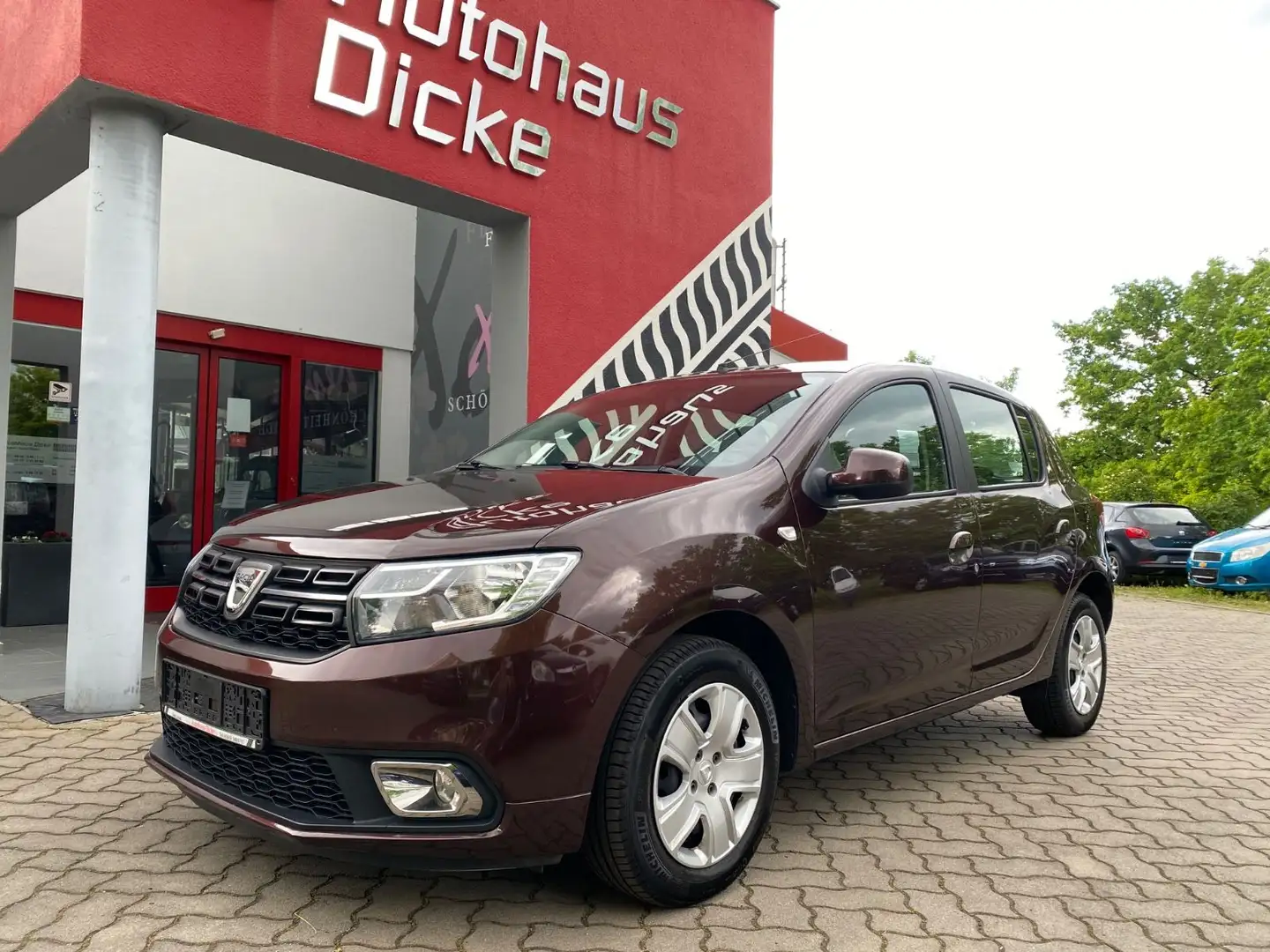Dacia Sandero II Laureate Klima 1.Hand Braun - 1