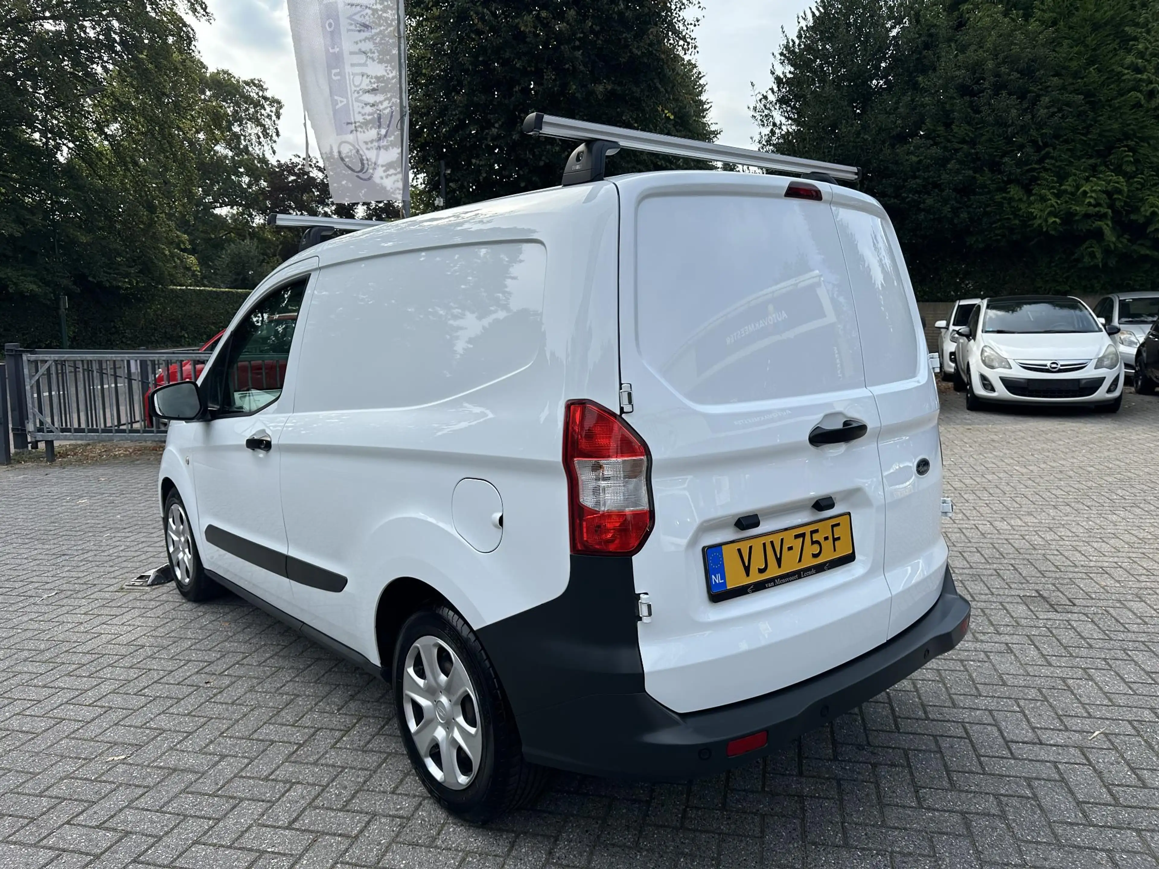 Ford Transit Courier 1.0 EcoBoost 100PK Trend NweDistributie|Navi|CarPl — photo 3