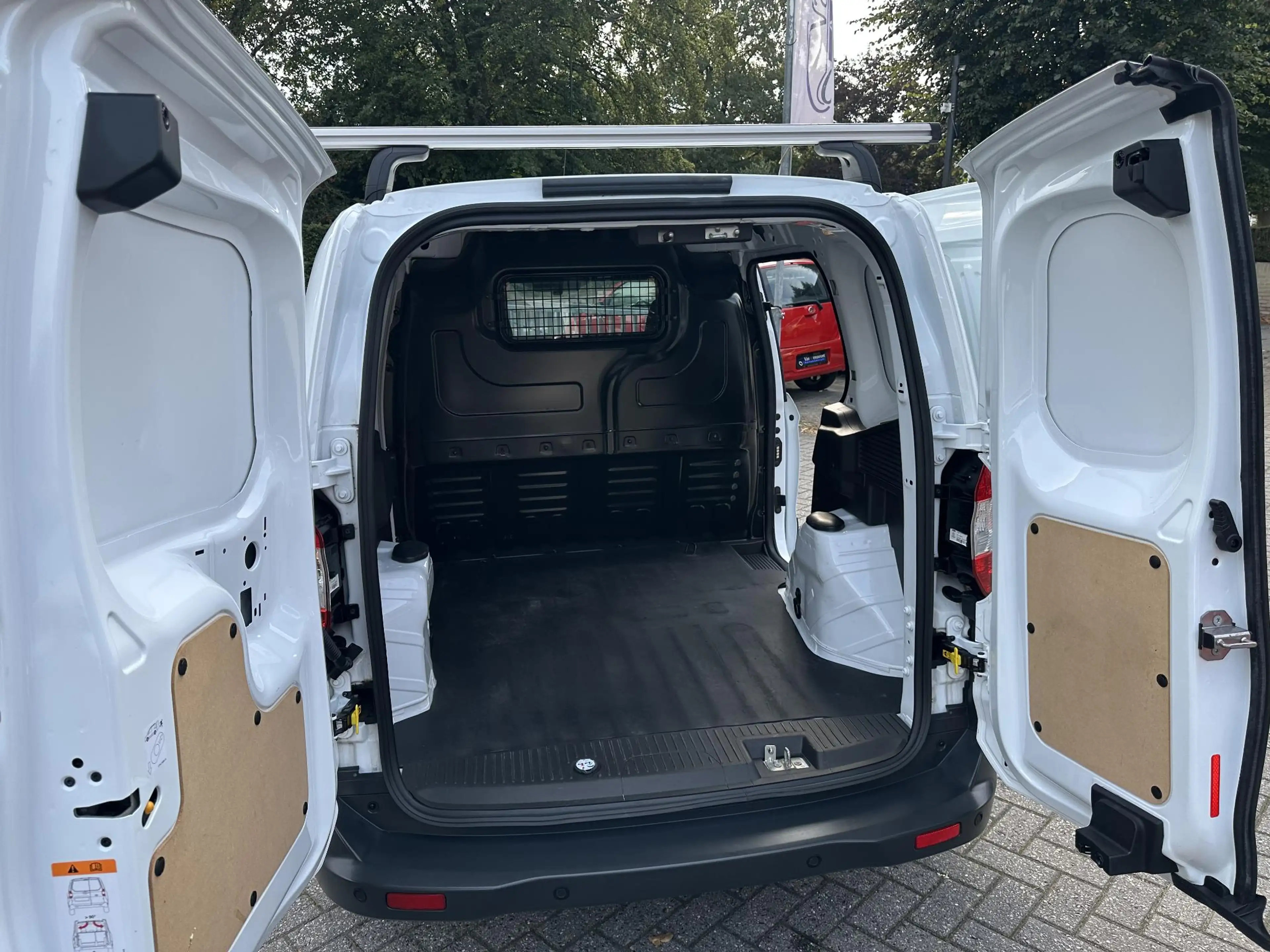 Ford Transit Courier 1.0 EcoBoost 100PK Trend NweDistributie|Navi|CarPl — photo 15