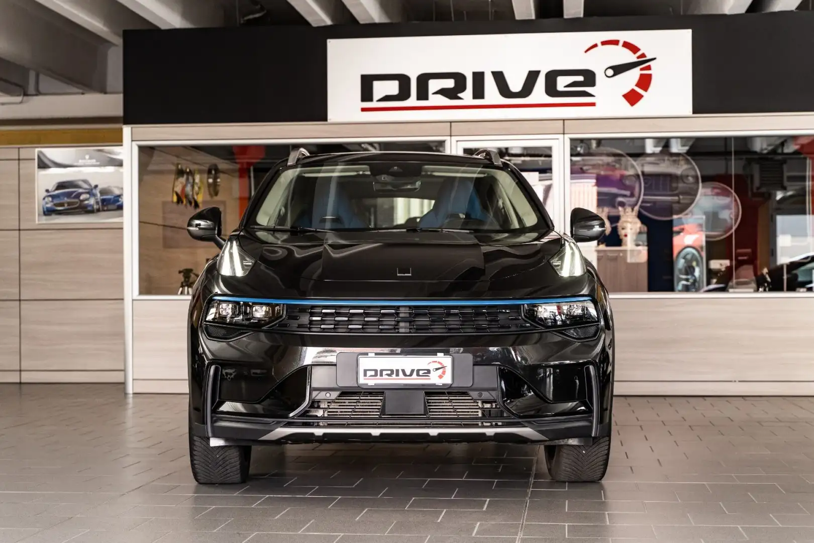 Lynk & Co 01 PHEV Zwart - 2