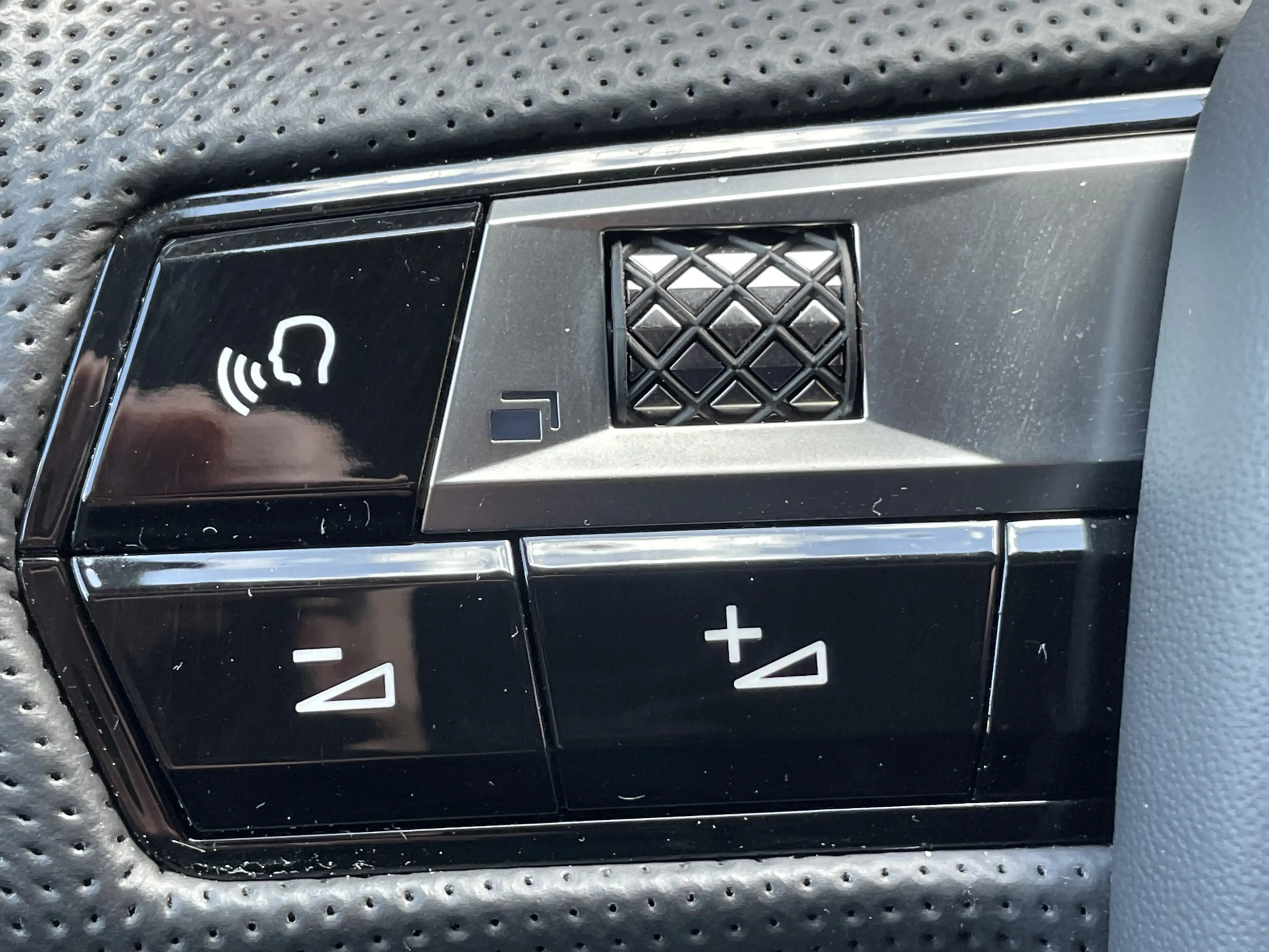 DS Automobiles DS 7 225pk E-Tense Performance Line+ (360gr Camera - Ke — photo 15