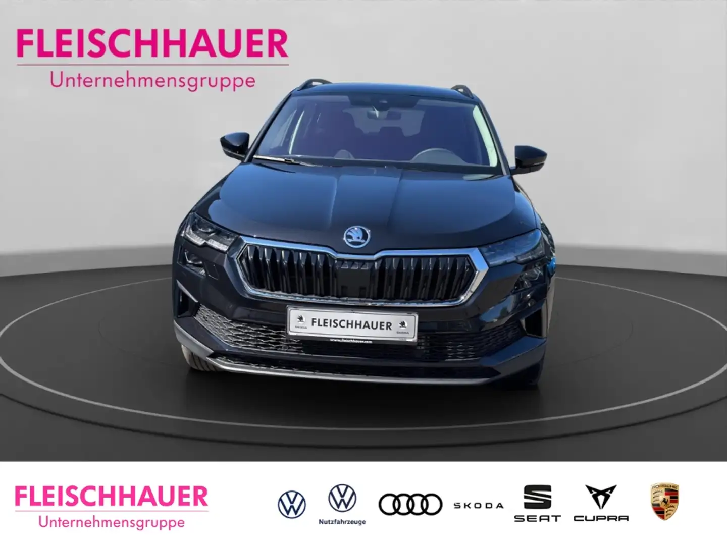 Skoda Karoq Selection 1.5 TSI AHK Navi Digitales Cockpit LED A Schwarz - 2