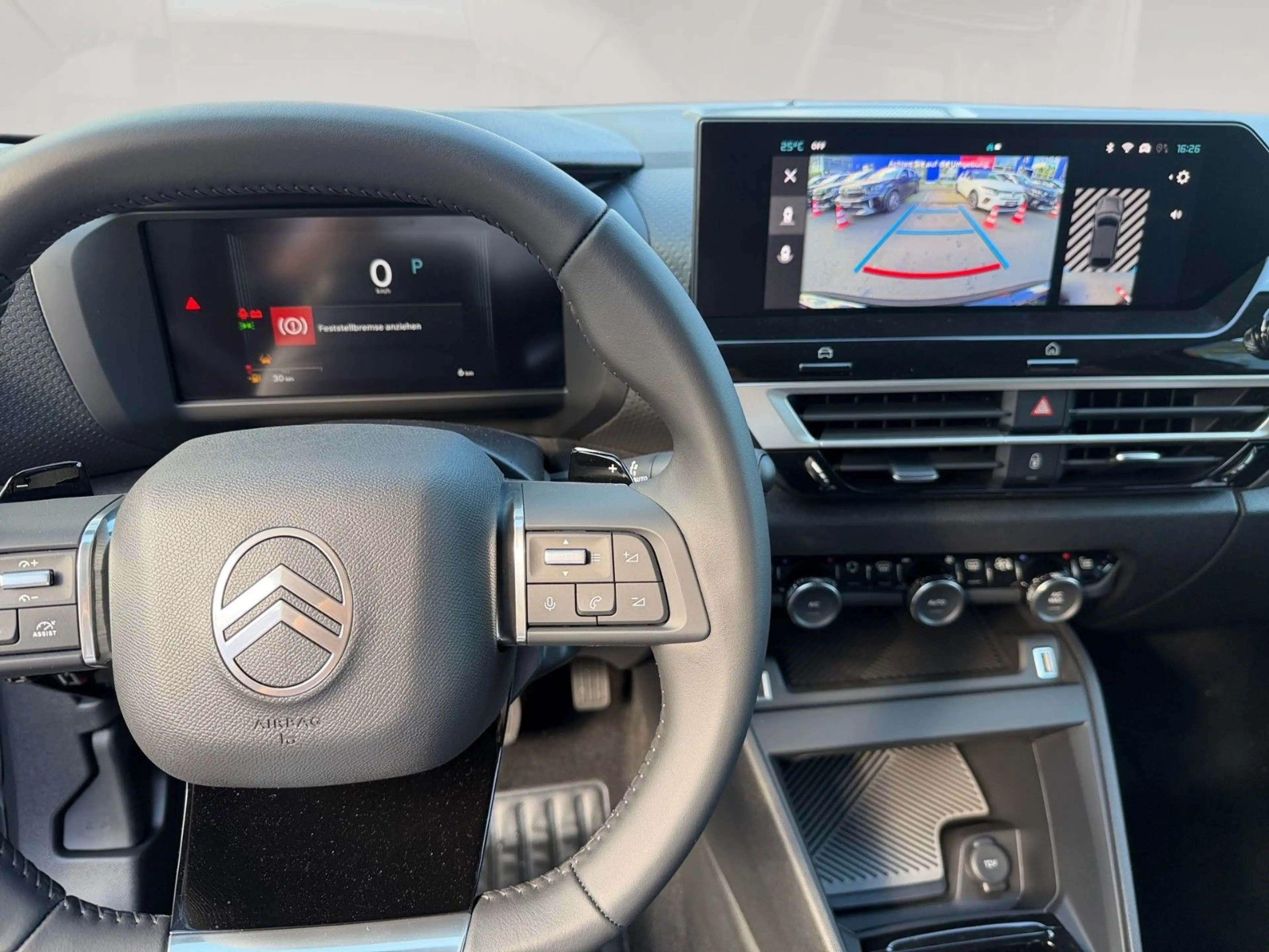 Citroen C4 Hybrid 145 Doppelkupplung Collection — photo 10