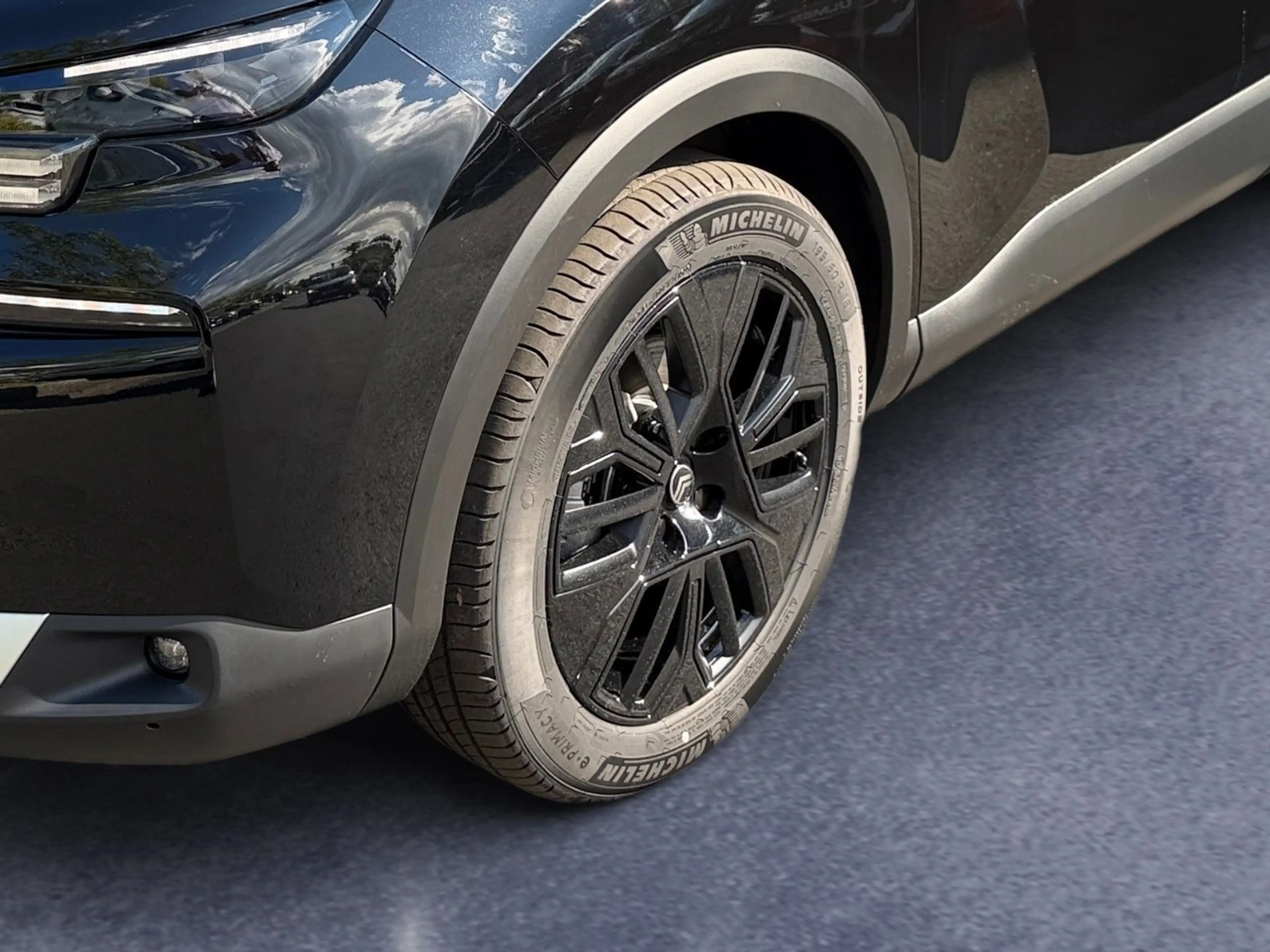 Citroen C4 Hybrid 145 Doppelkupplung Collection — photo 6