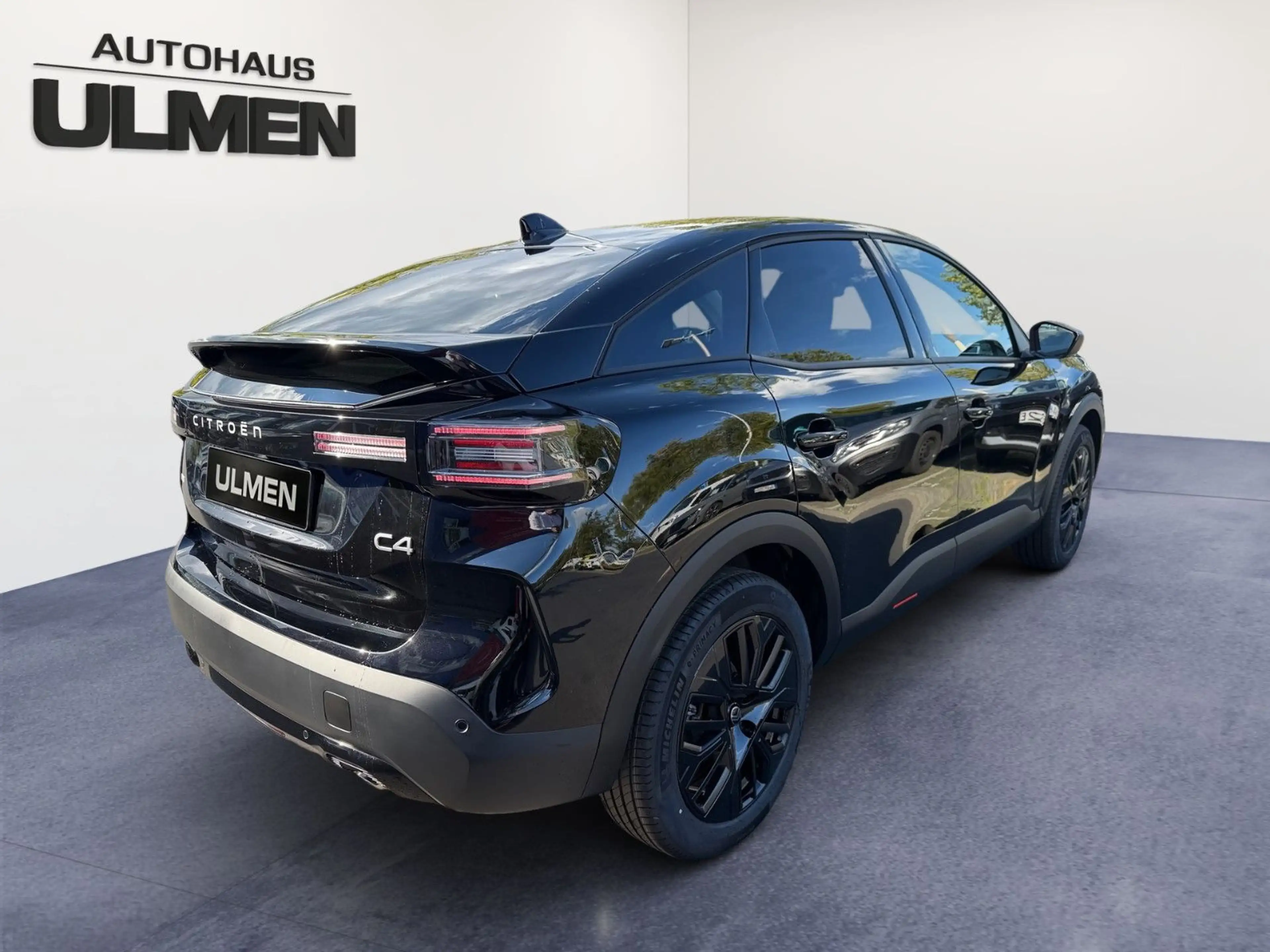 Citroen C4 Hybrid 145 Doppelkupplung Collection — photo 3