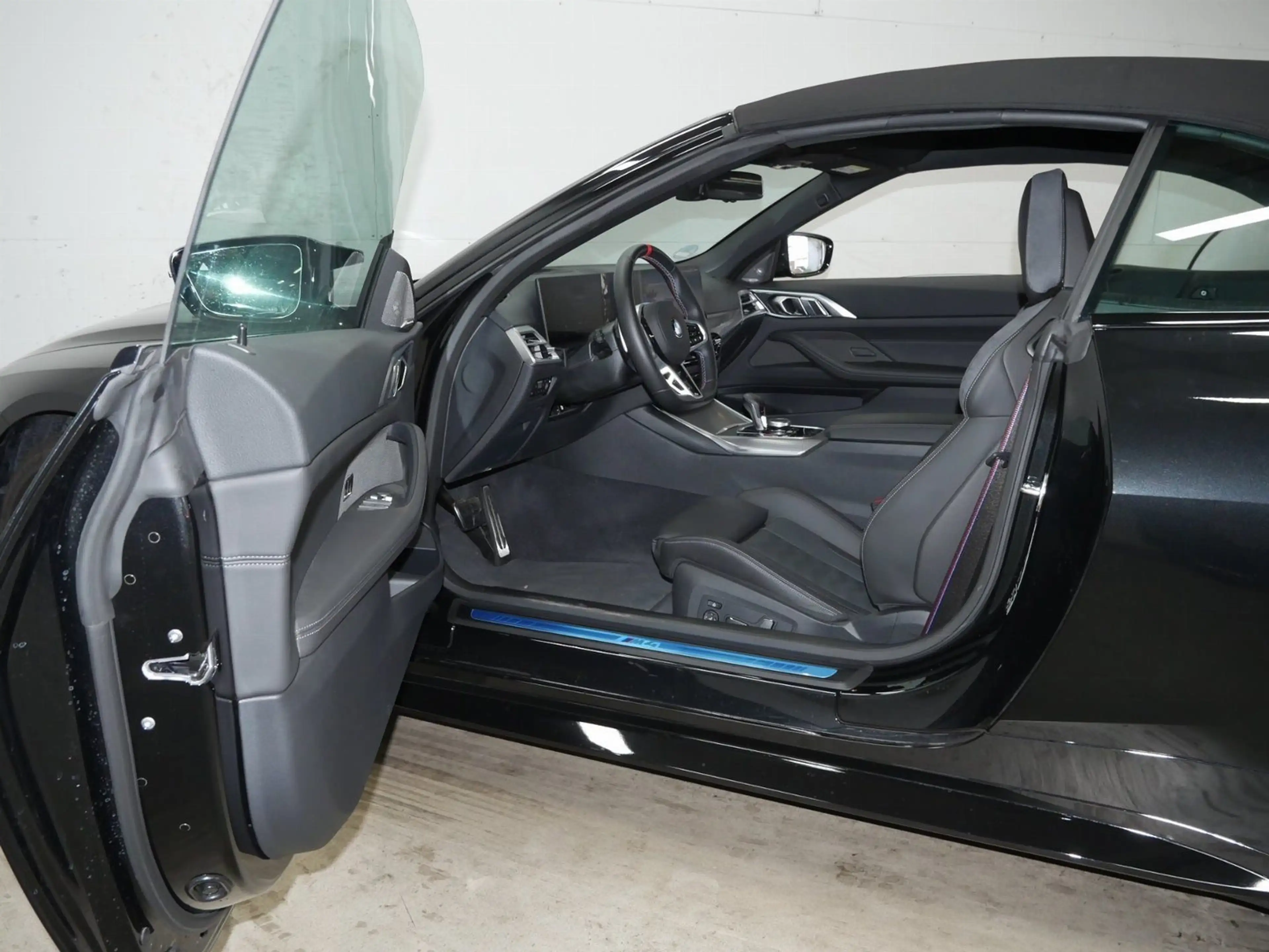 BMW M4 Competition M xDrive Cabrio HK HiFi DAB LED — photo 8
