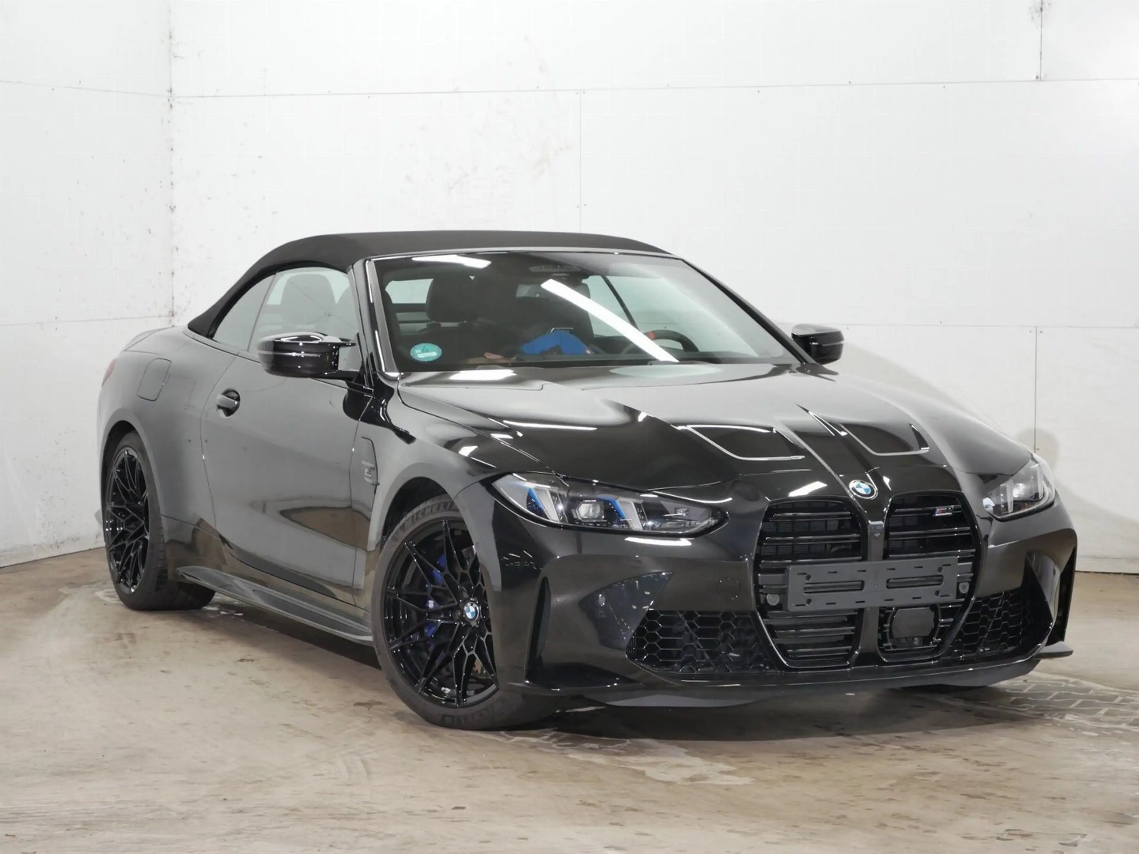BMW M4 Competition M xDrive Cabrio HK HiFi DAB LED — photo 2