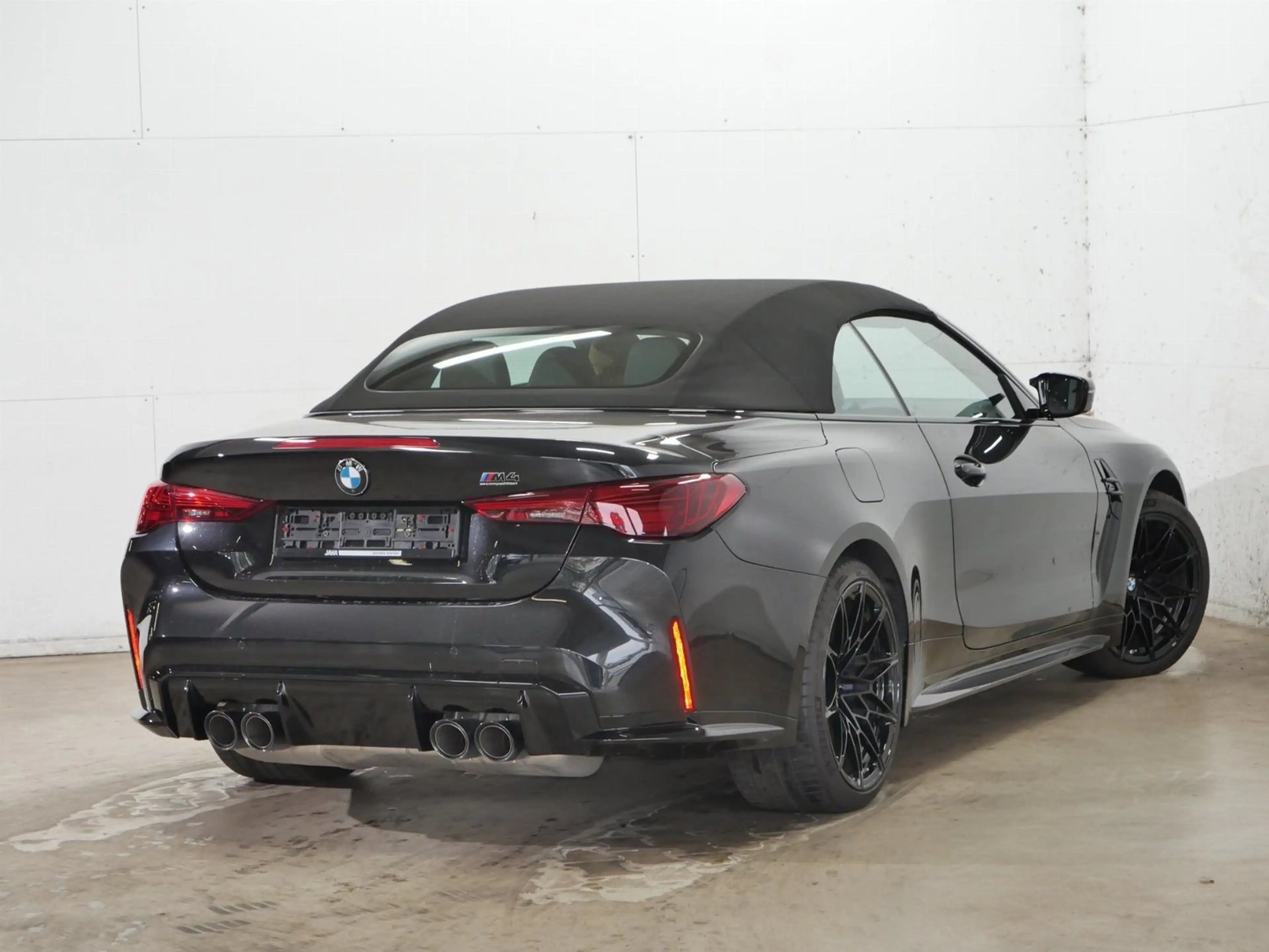 BMW M4 Competition M xDrive Cabrio HK HiFi DAB LED — photo 4