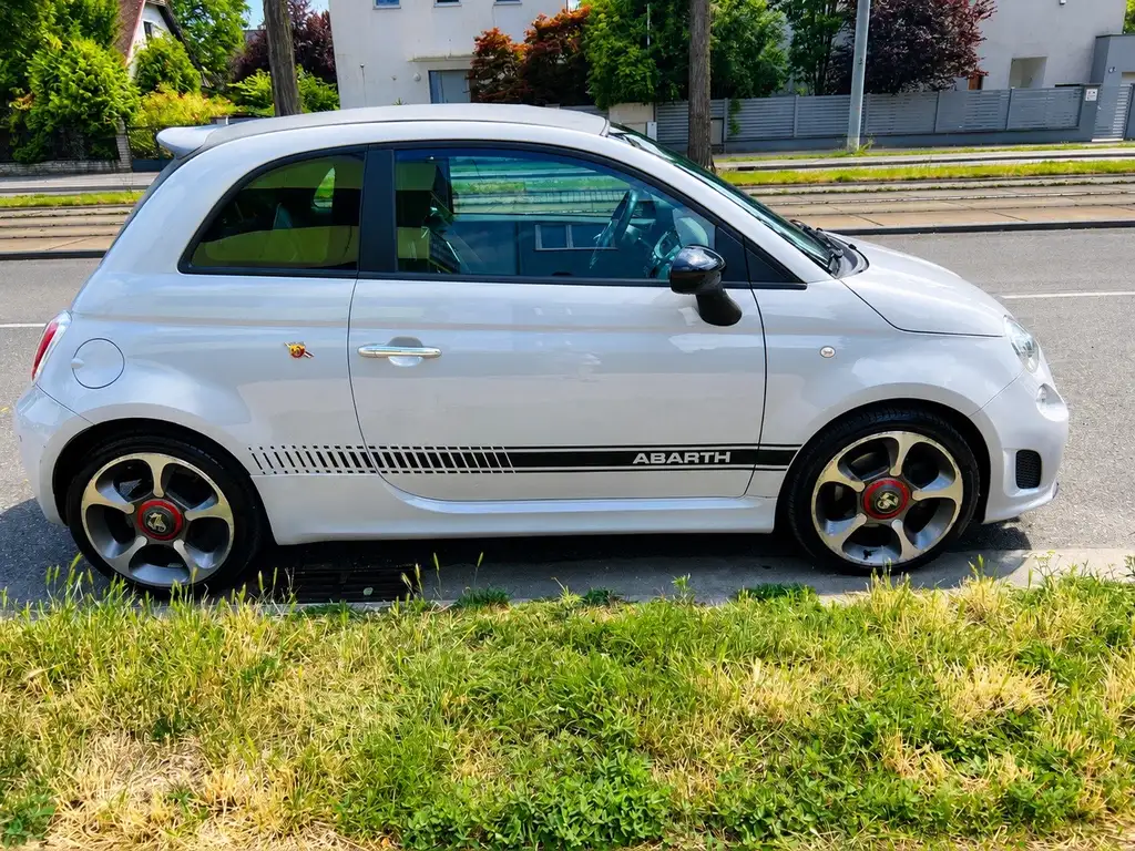 Abarth 500C 2012 из Европы — купить под ключ
