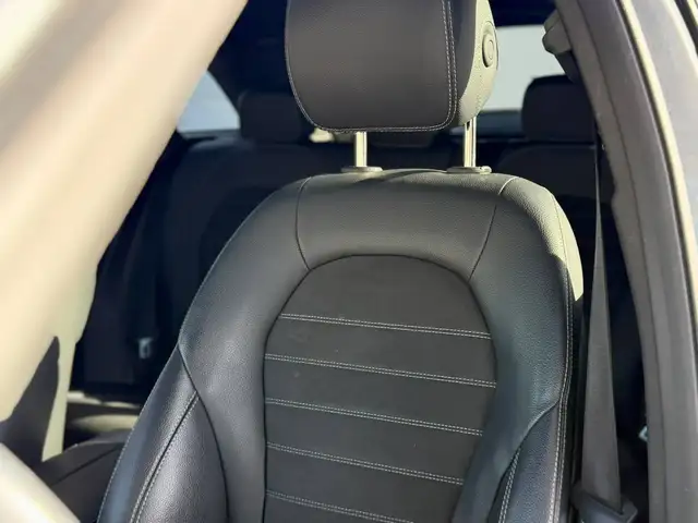 Mercedes-Benz GLC view 12