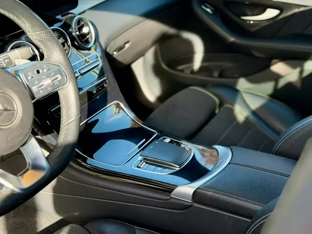 Mercedes-Benz GLC view 13
