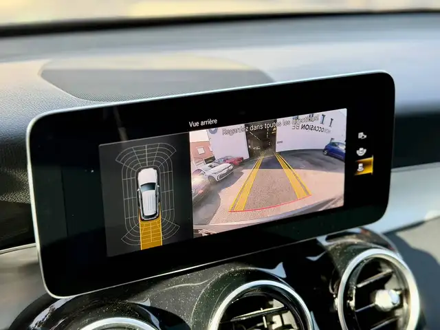 Mercedes-Benz GLC view 9