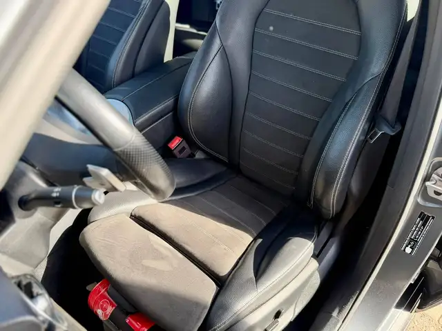 Mercedes-Benz GLC view 11