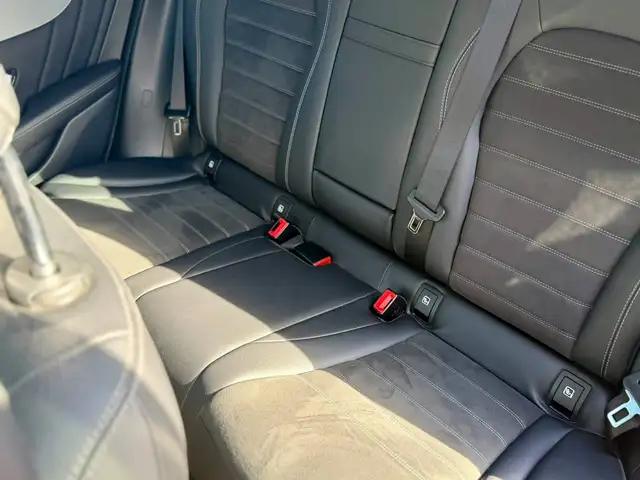 Mercedes-Benz GLC view 14